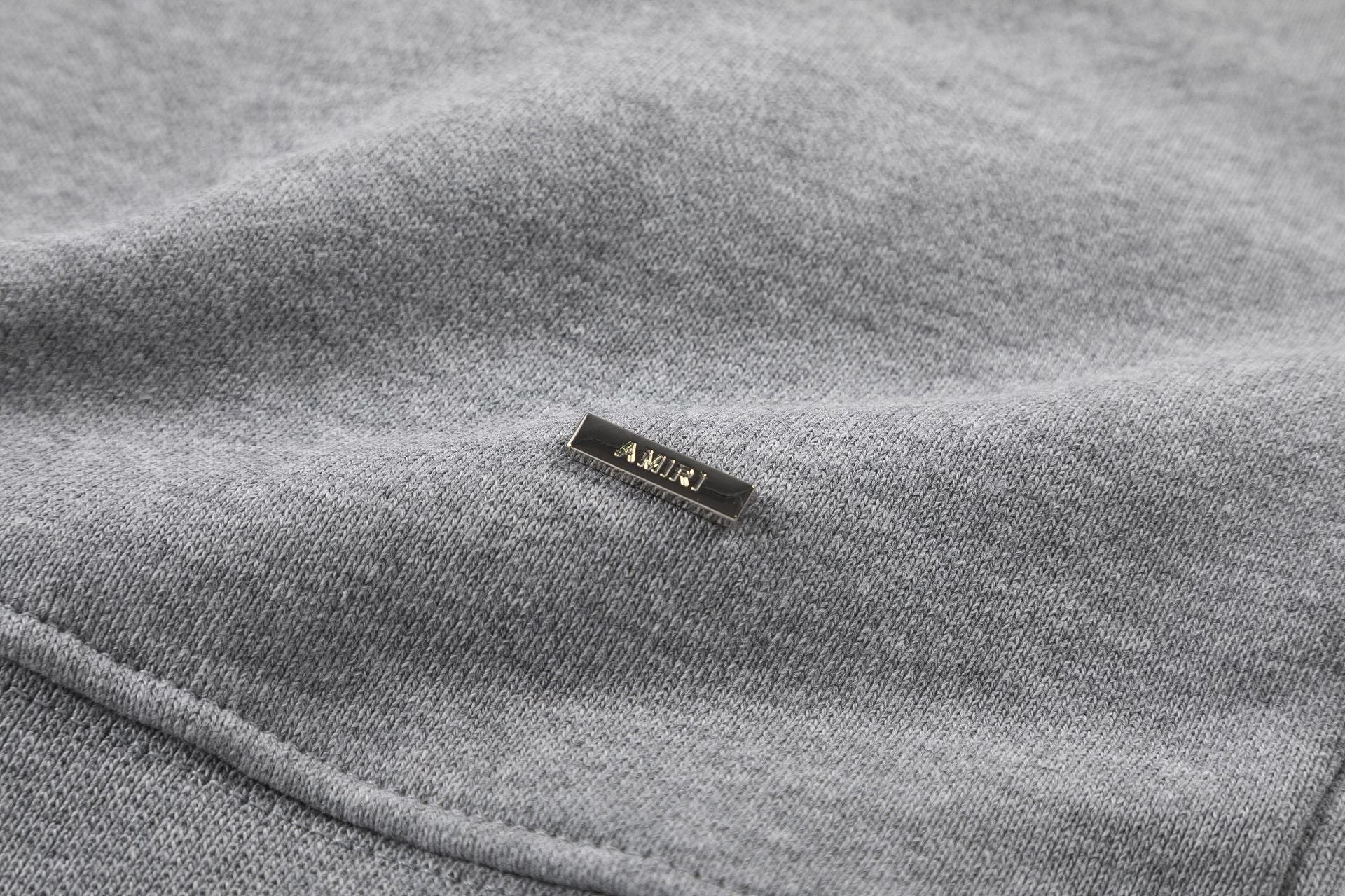 AMRI Hoodies