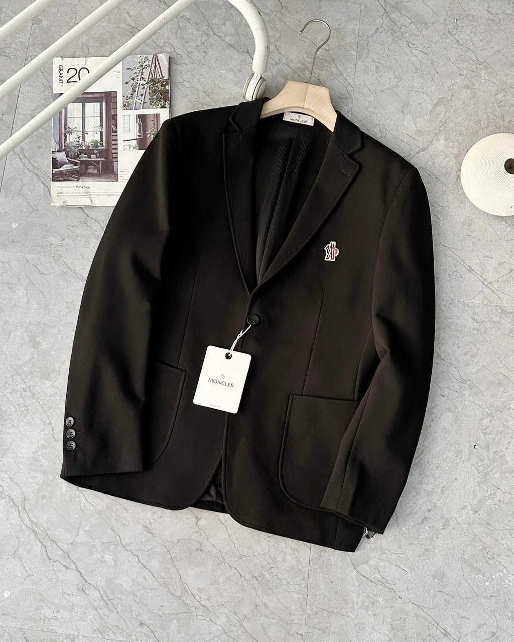 Moncler Men's Business Casual Knit Blazer – 25SS