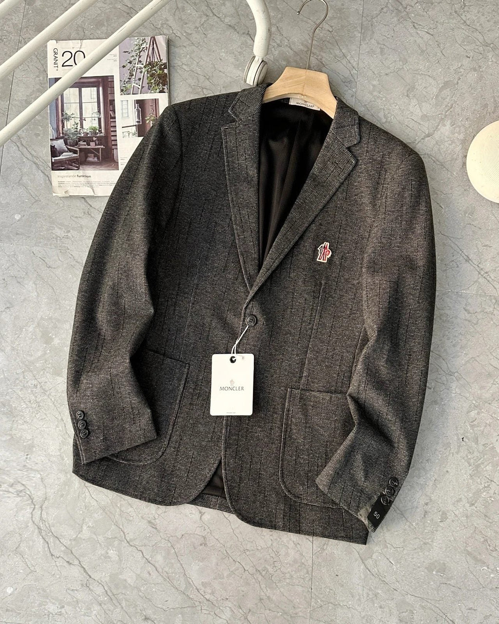 Moncler Men's Business Casual Knit Blazer – 25SS