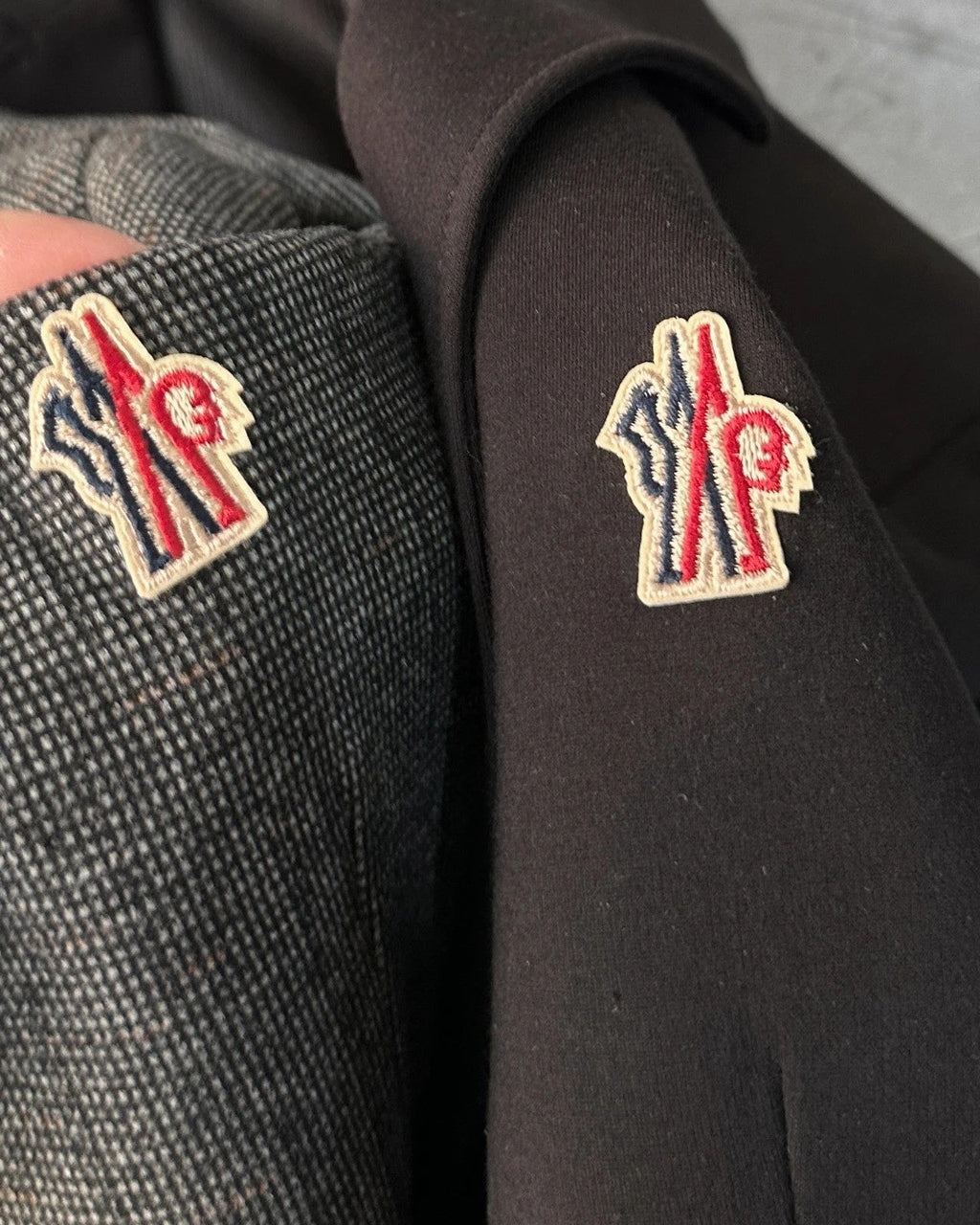 Moncler Men's Business Casual Knit Blazer – 25SS