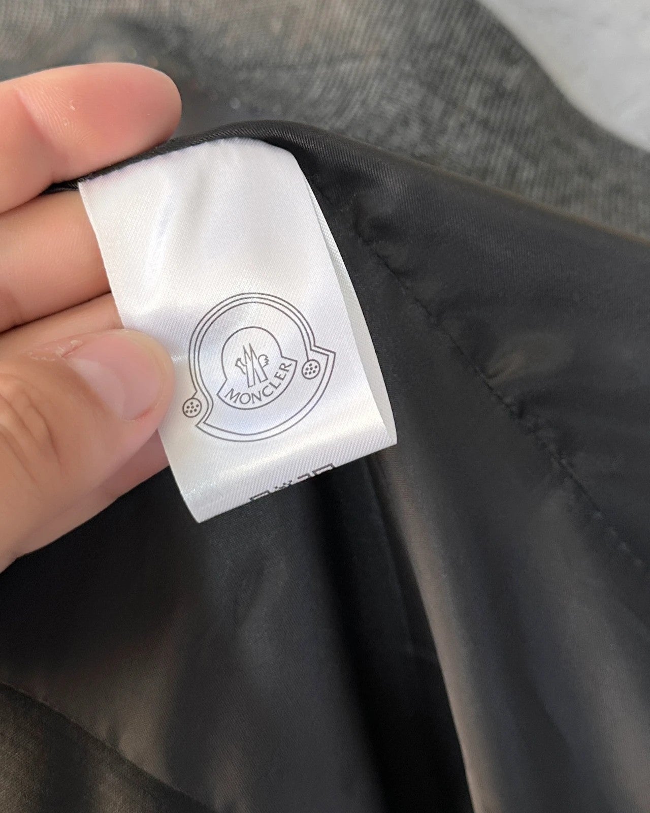 Moncler Men's Business Casual Knit Blazer – 25SS