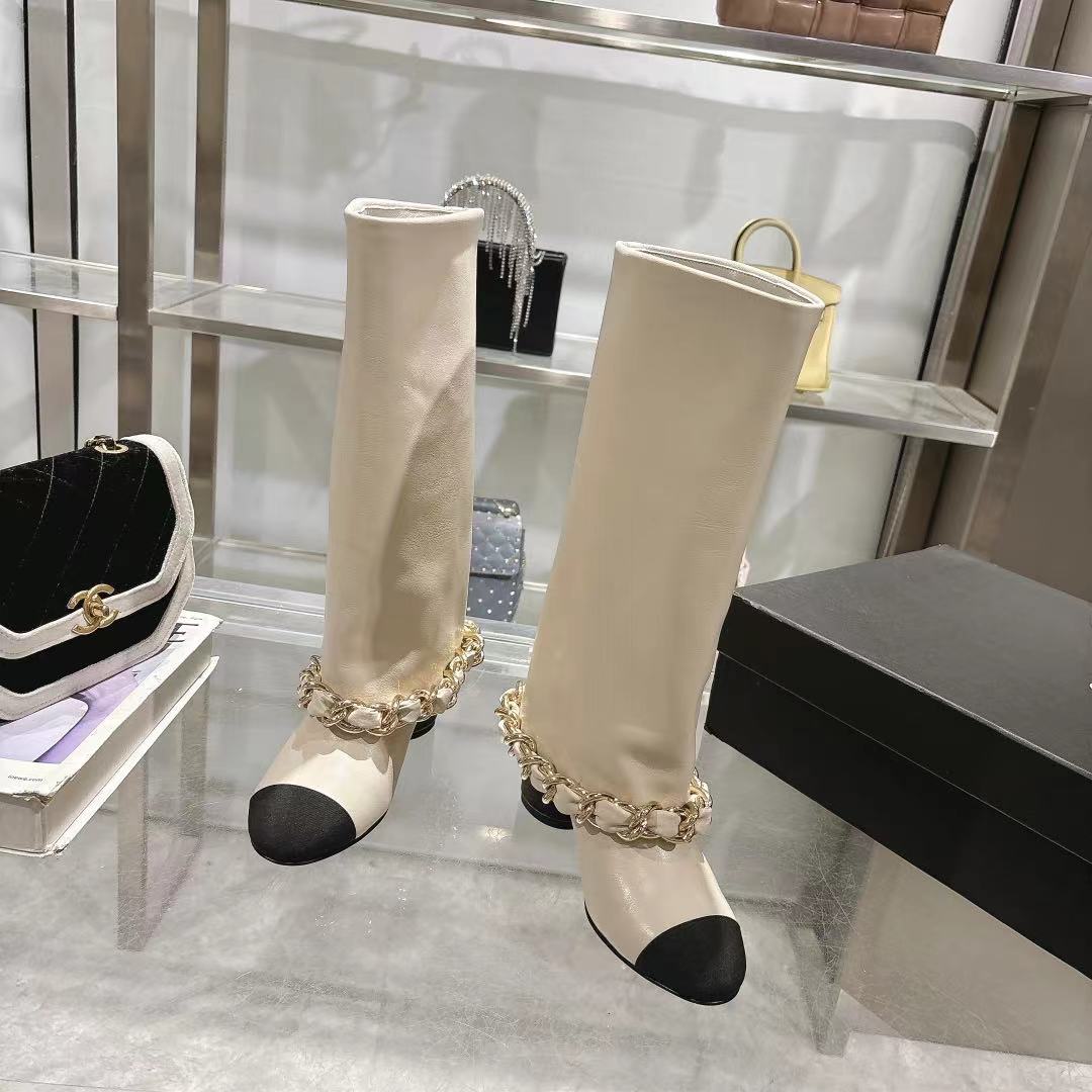 Chanel 25B Runway Chain Knee-High Boots – Autumn/Winter Collection