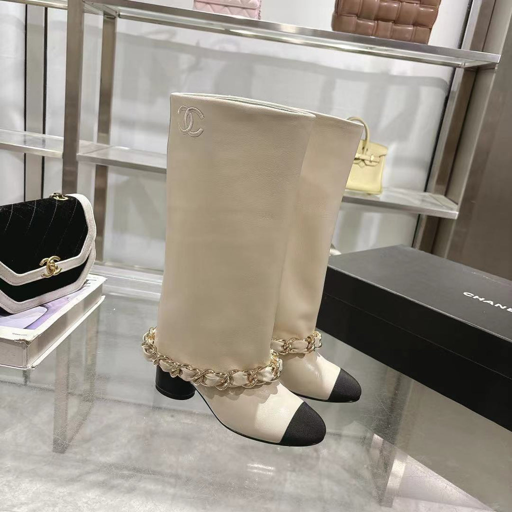 Chanel 25B Runway Chain Knee-High Boots – Autumn/Winter Collection