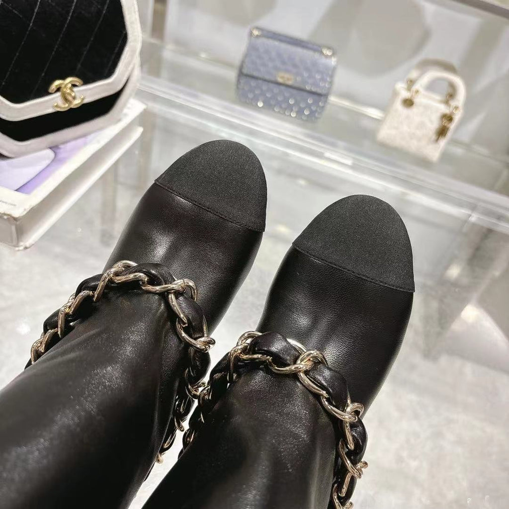 Chanel 25B Runway Chain Knee-High Boots – Autumn/Winter Collection