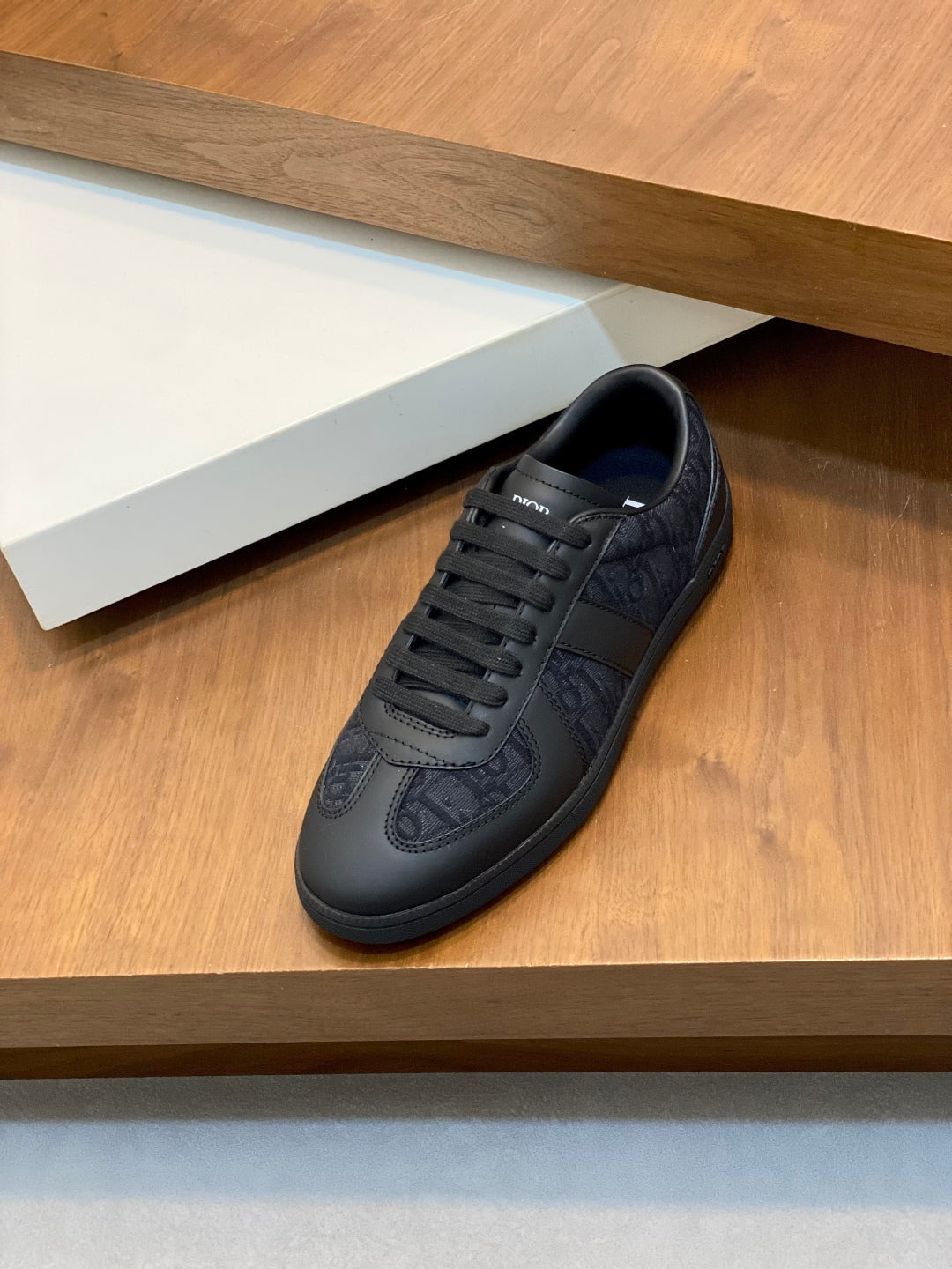 Dior D-Sketch Casual Sport Sneakers
