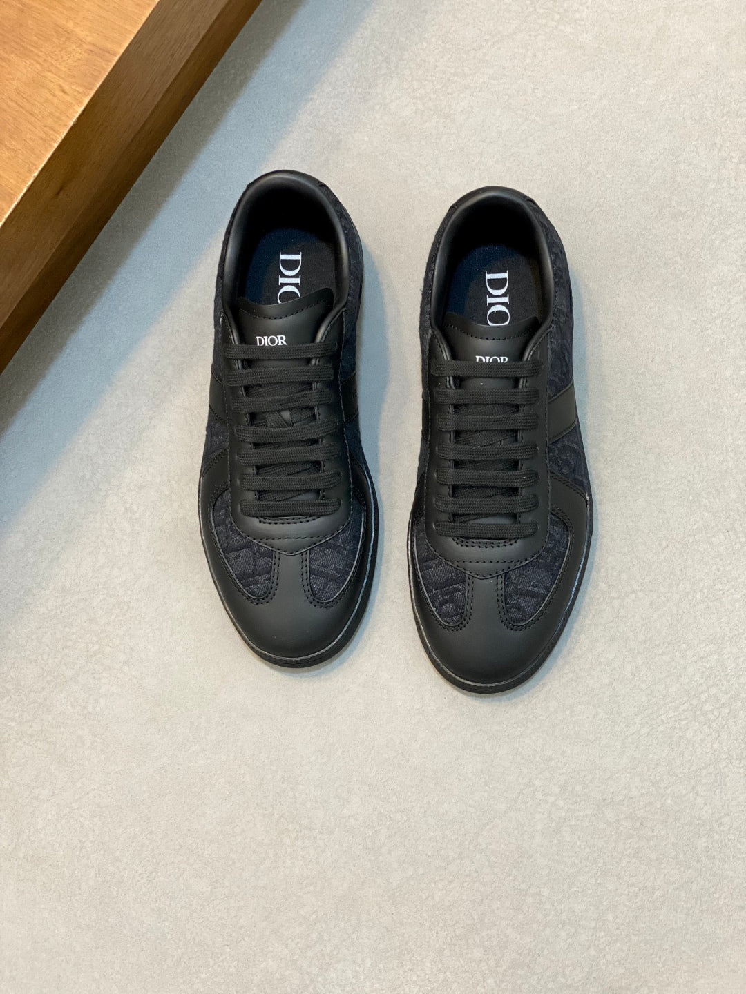 Dior D-Sketch Casual Sport Sneakers