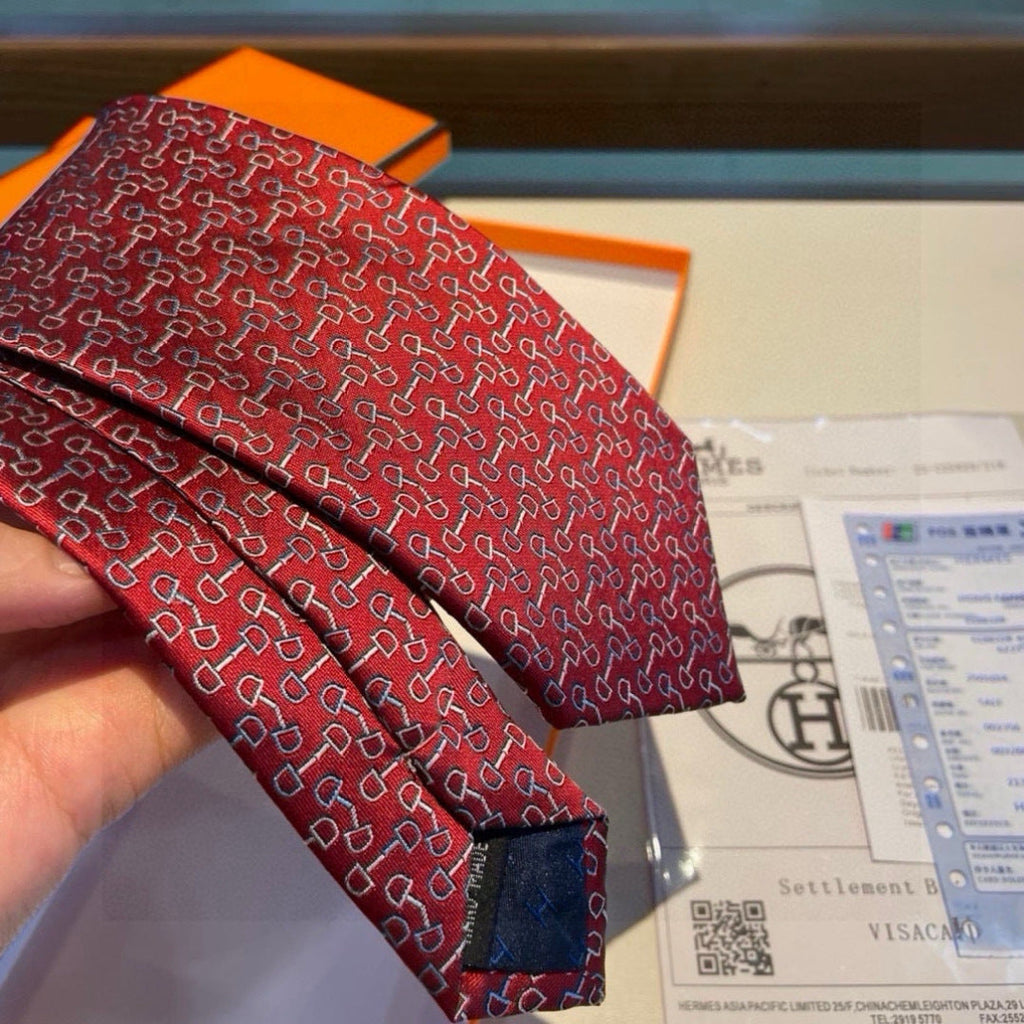 Hermès Men's New Collection Silk Tie
