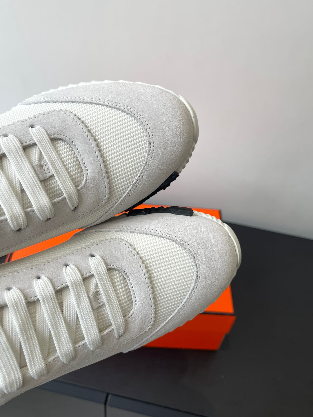 Hermès Classic Couple's Casual Sneakers