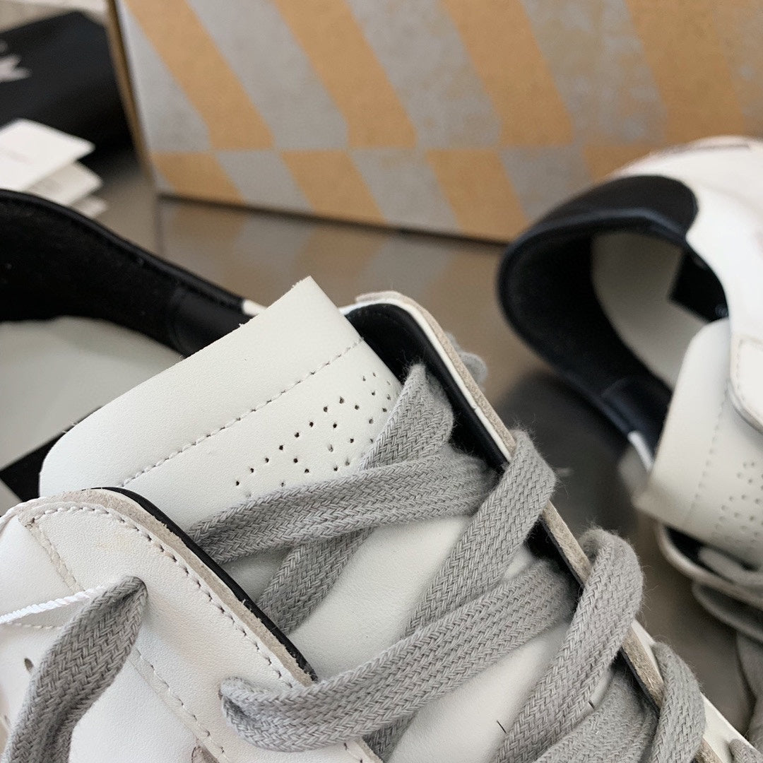 Golden Goose Superstar Distressed Sneakers – 2023 Spring Collection