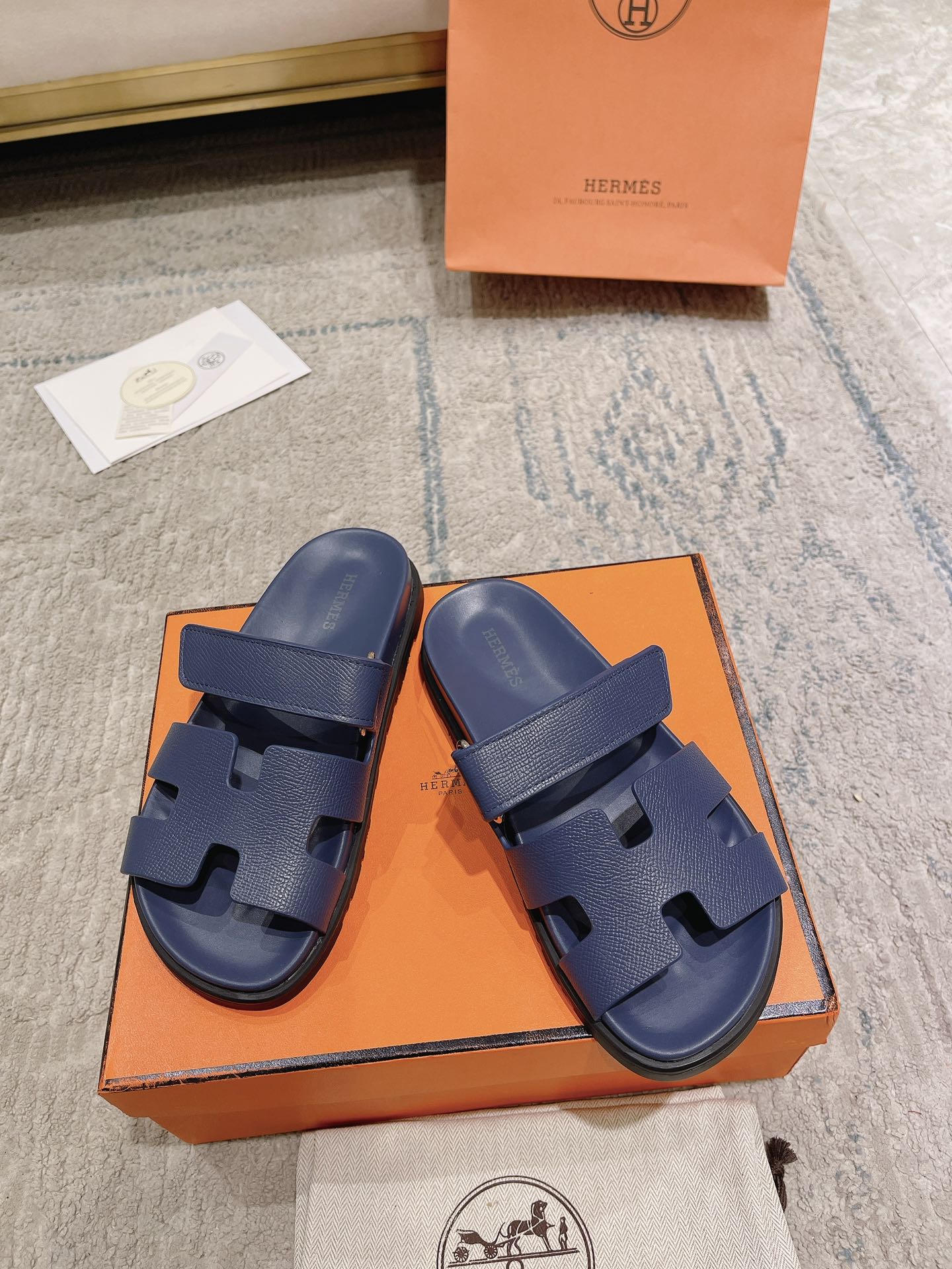 Hermès Chypre Suede Unisex Slides