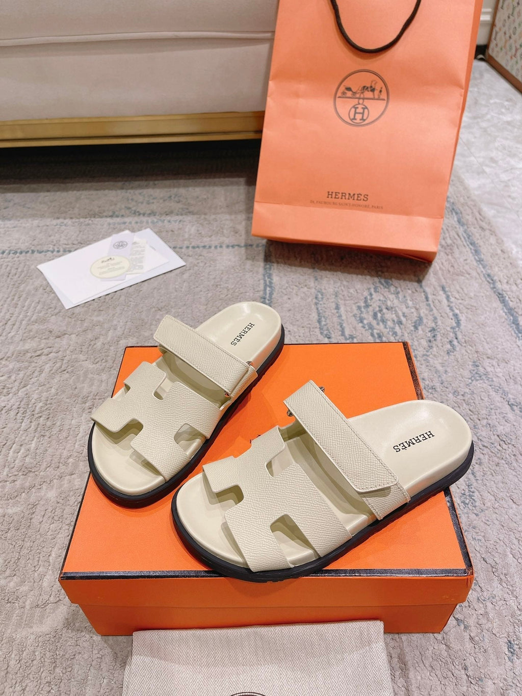 Hermès Chypre Suede Unisex Slides