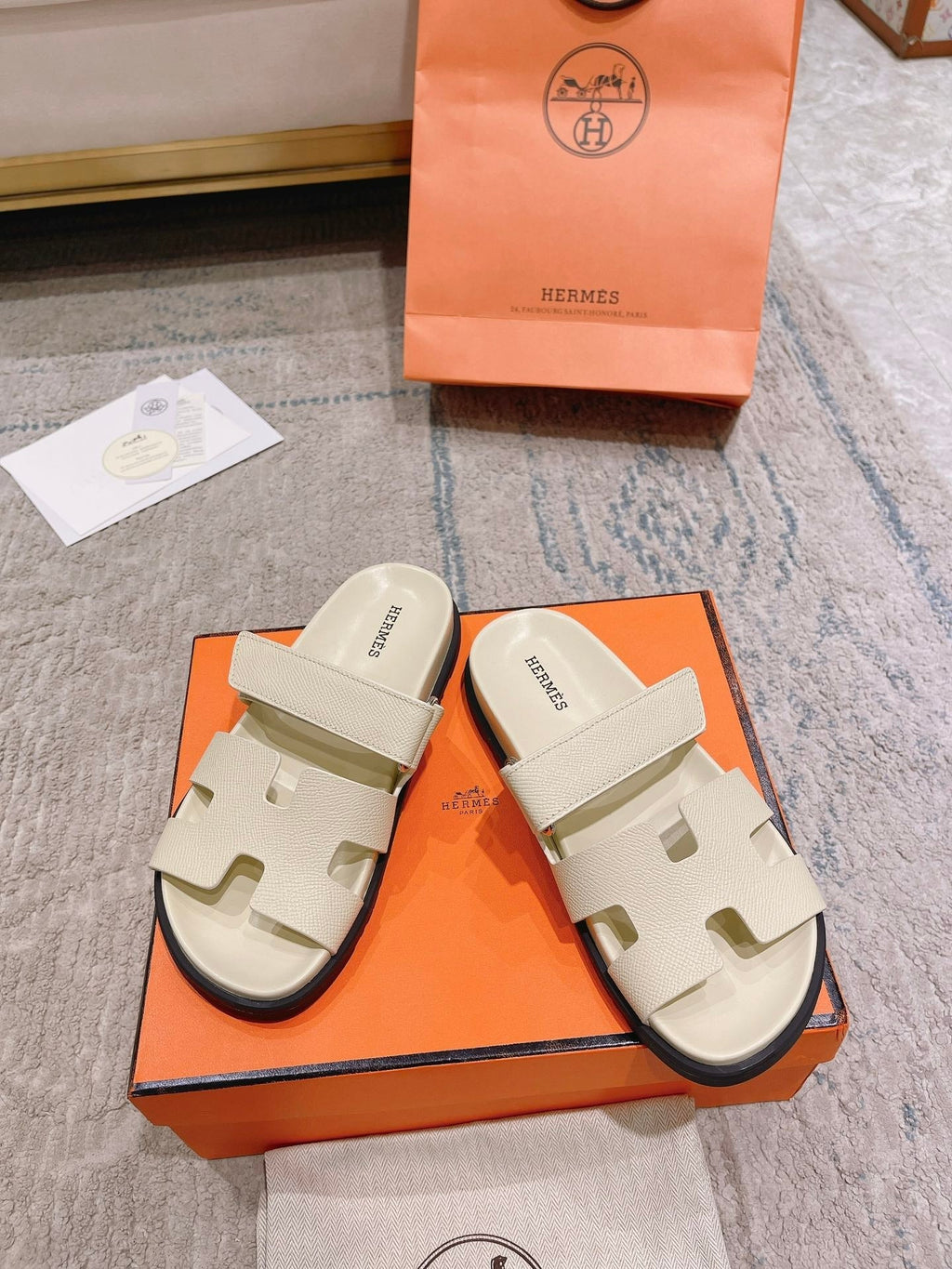 Hermès Chypre Suede Unisex Slides