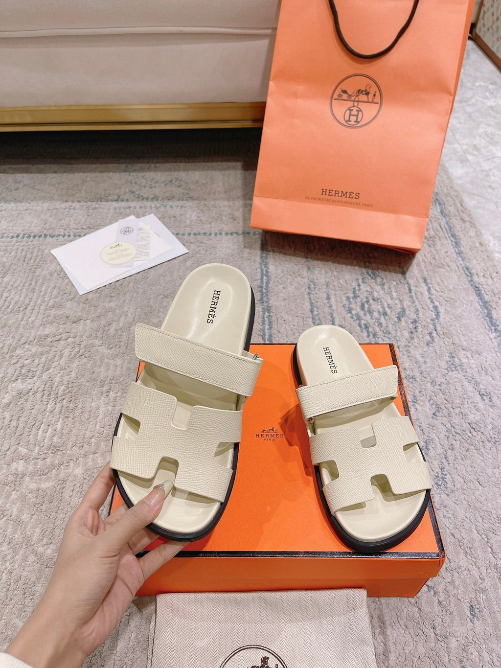 Hermès Chypre Suede Unisex Slides