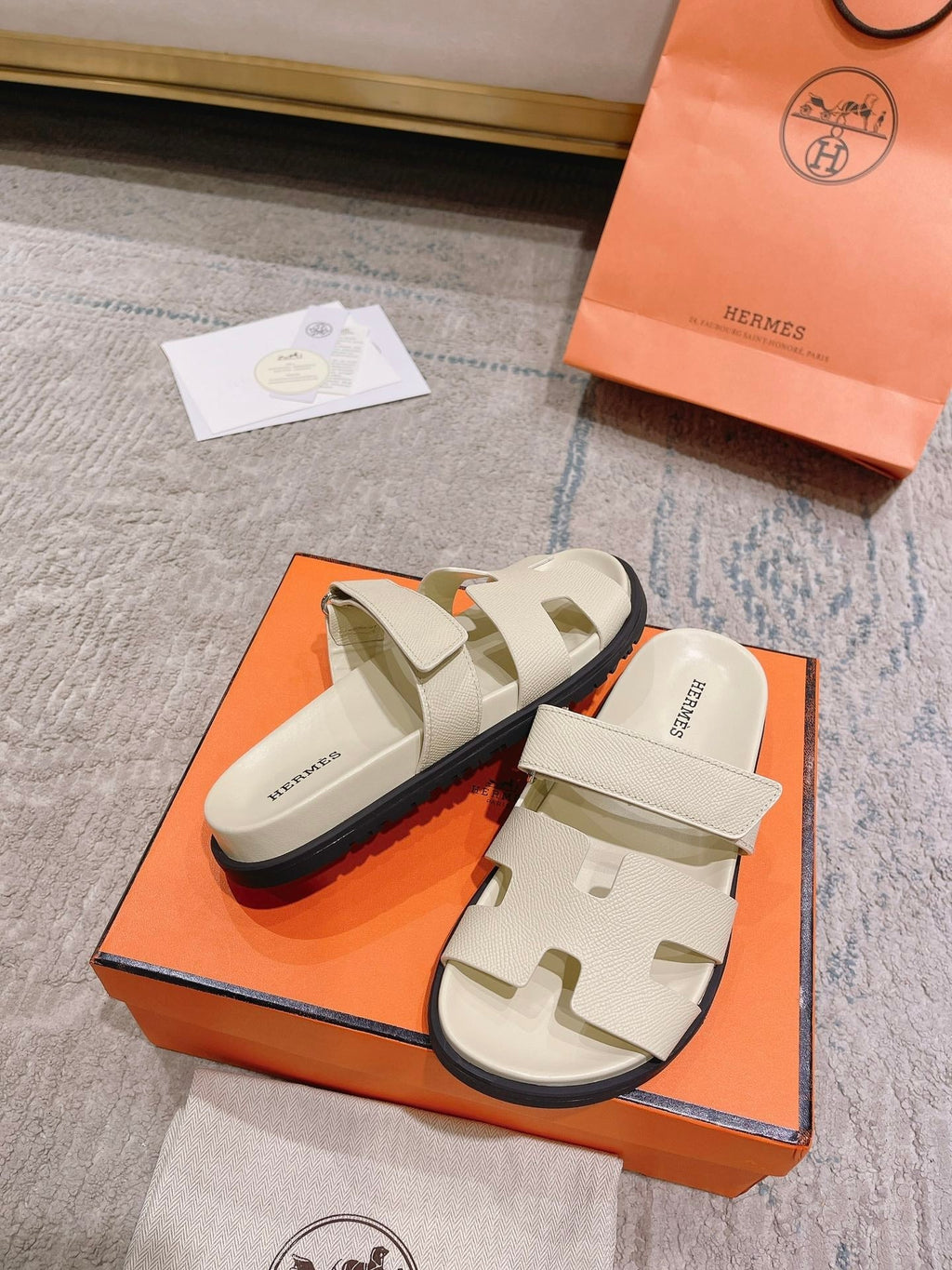 Hermès Chypre Suede Unisex Slides