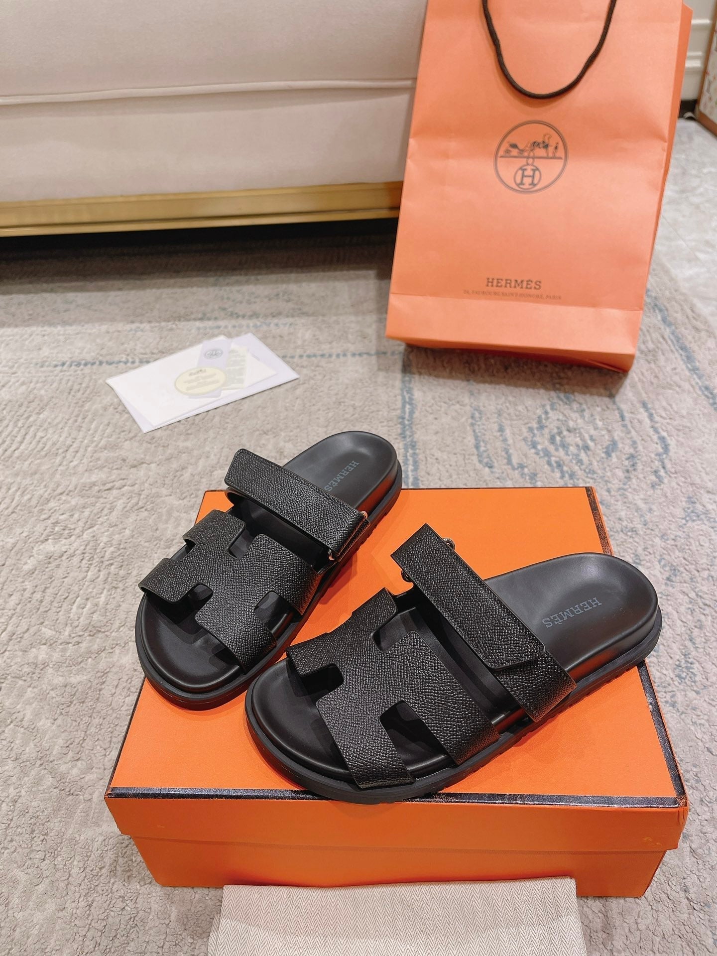 Hermès Chypre Suede Unisex Slides