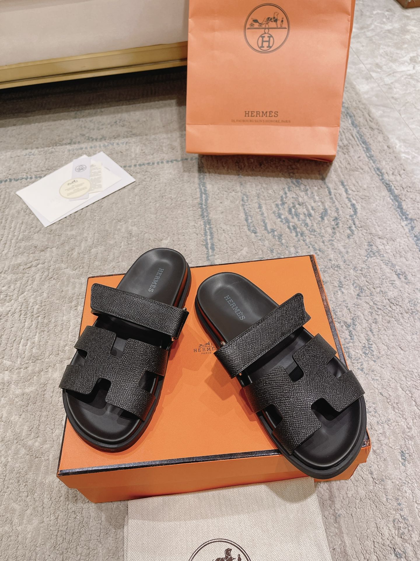 Hermès Chypre Suede Unisex Slides