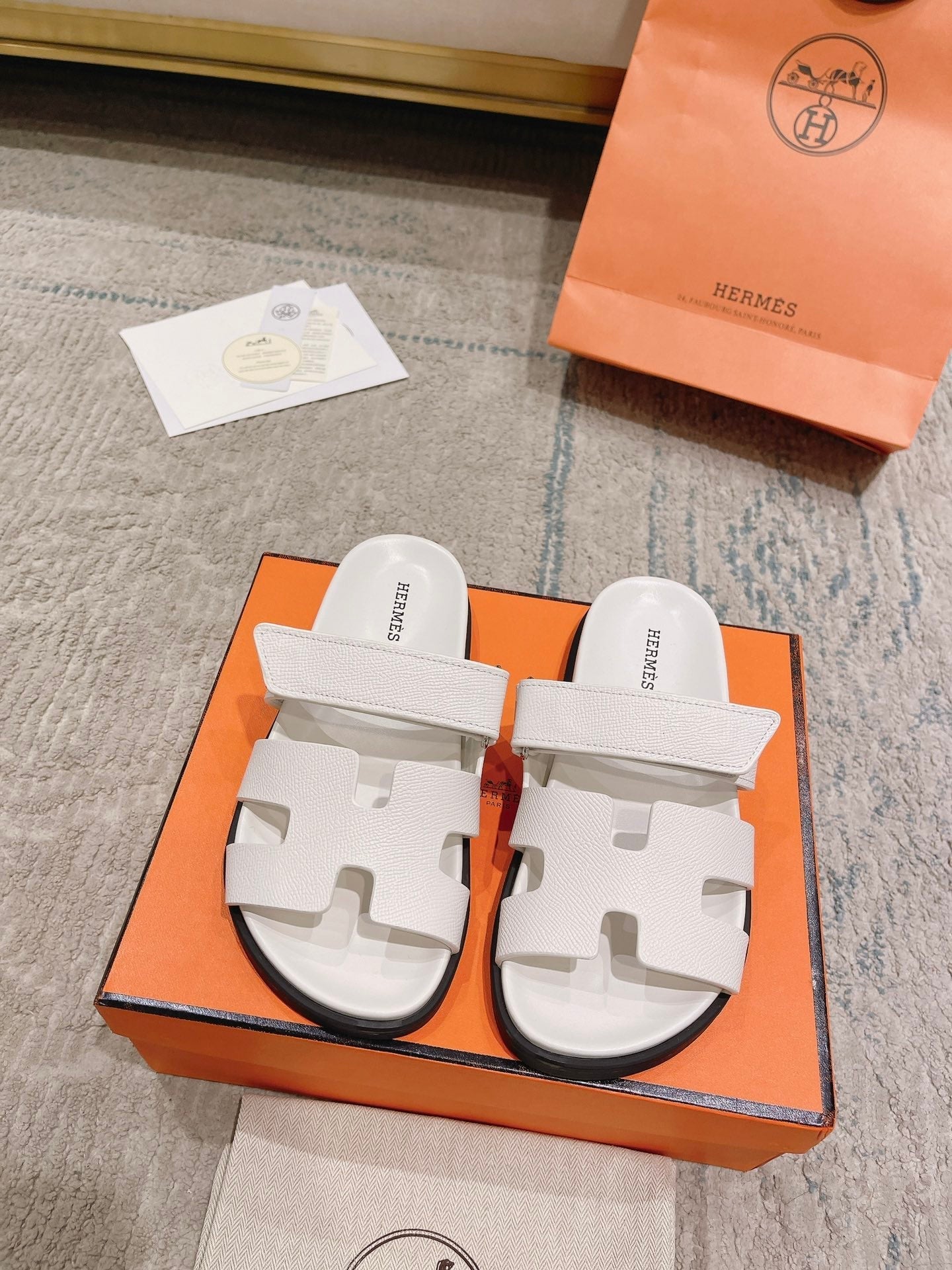 Hermès Chypre Suede Unisex Slides