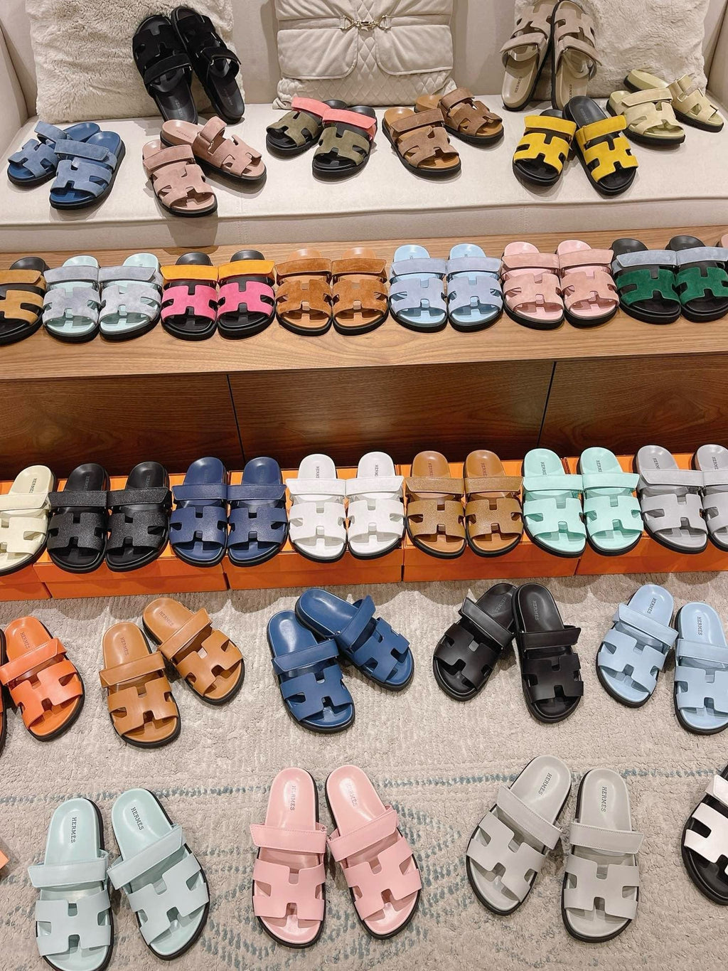 Hermès Chypre Suede Unisex Slides