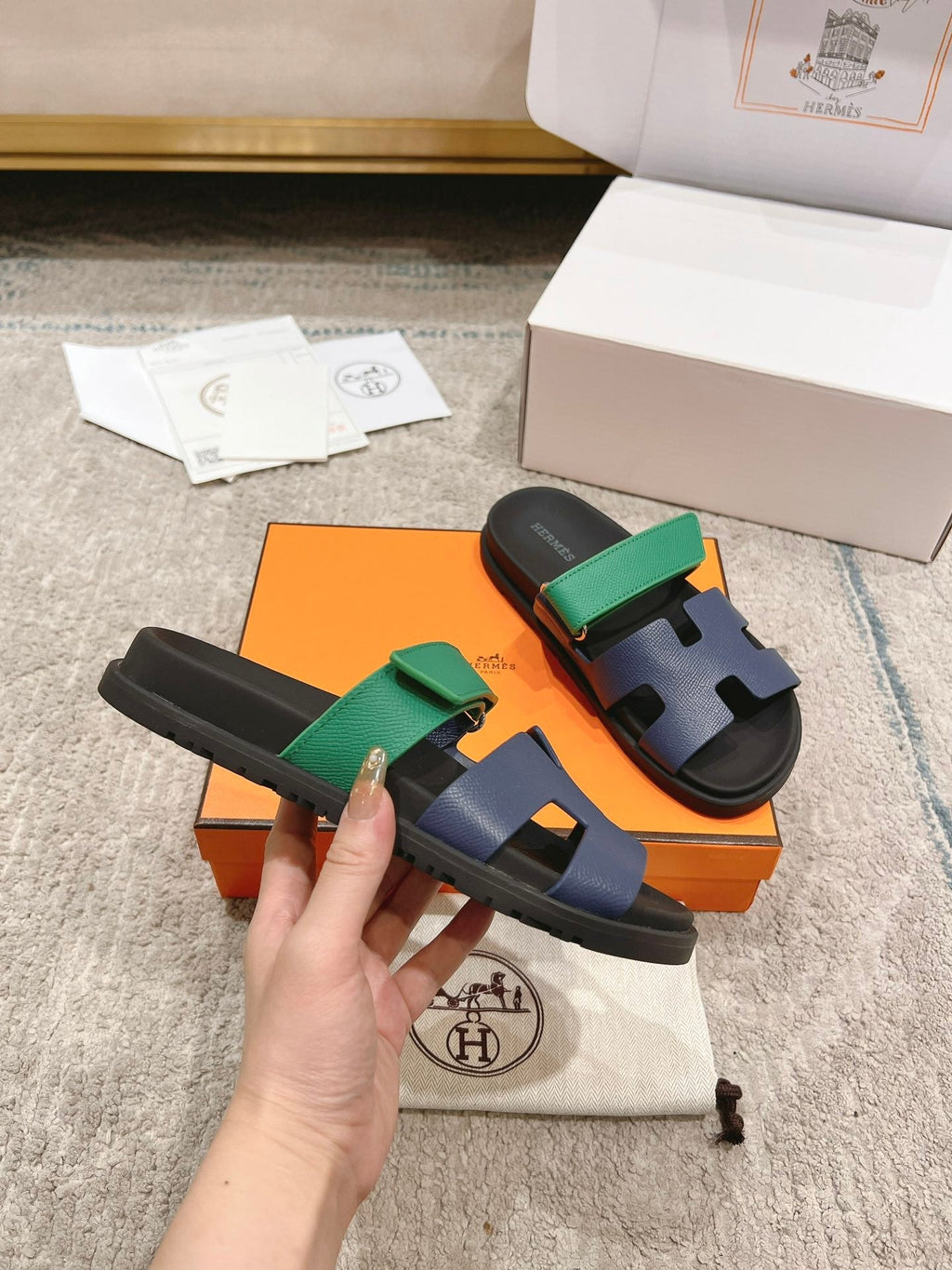 Hermès Chypre Suede Unisex Slides