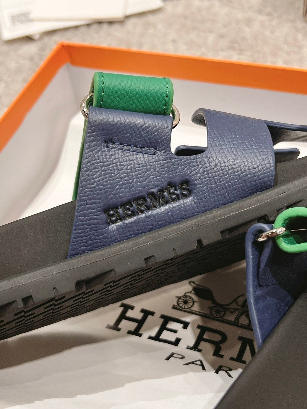Hermès Chypre Suede Unisex Slides