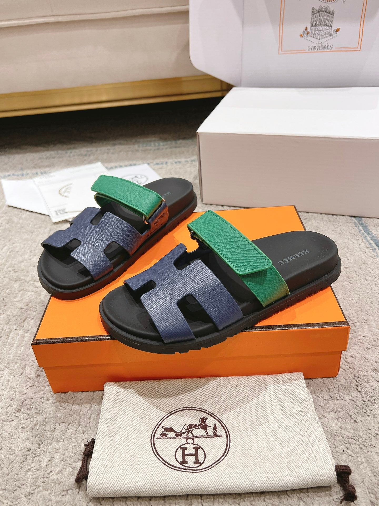 Hermès Chypre Suede Unisex Slides