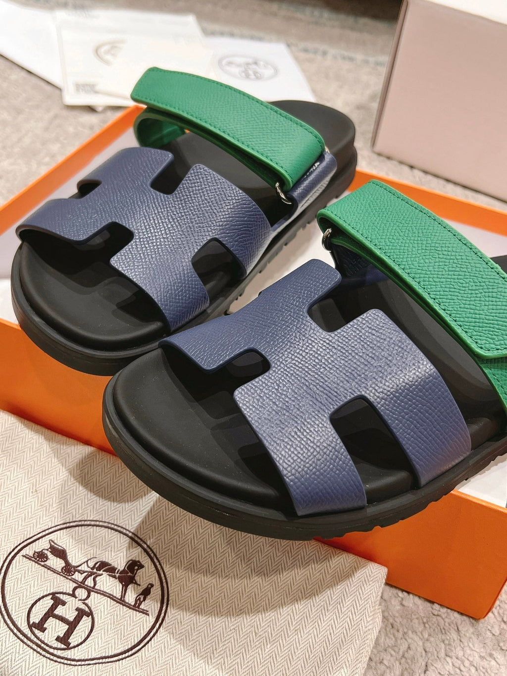 Hermès Chypre Suede Unisex Slides