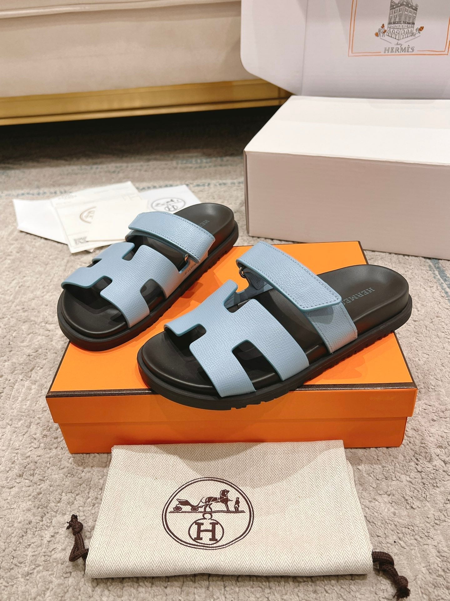 Hermès Chypre Suede Unisex Slides