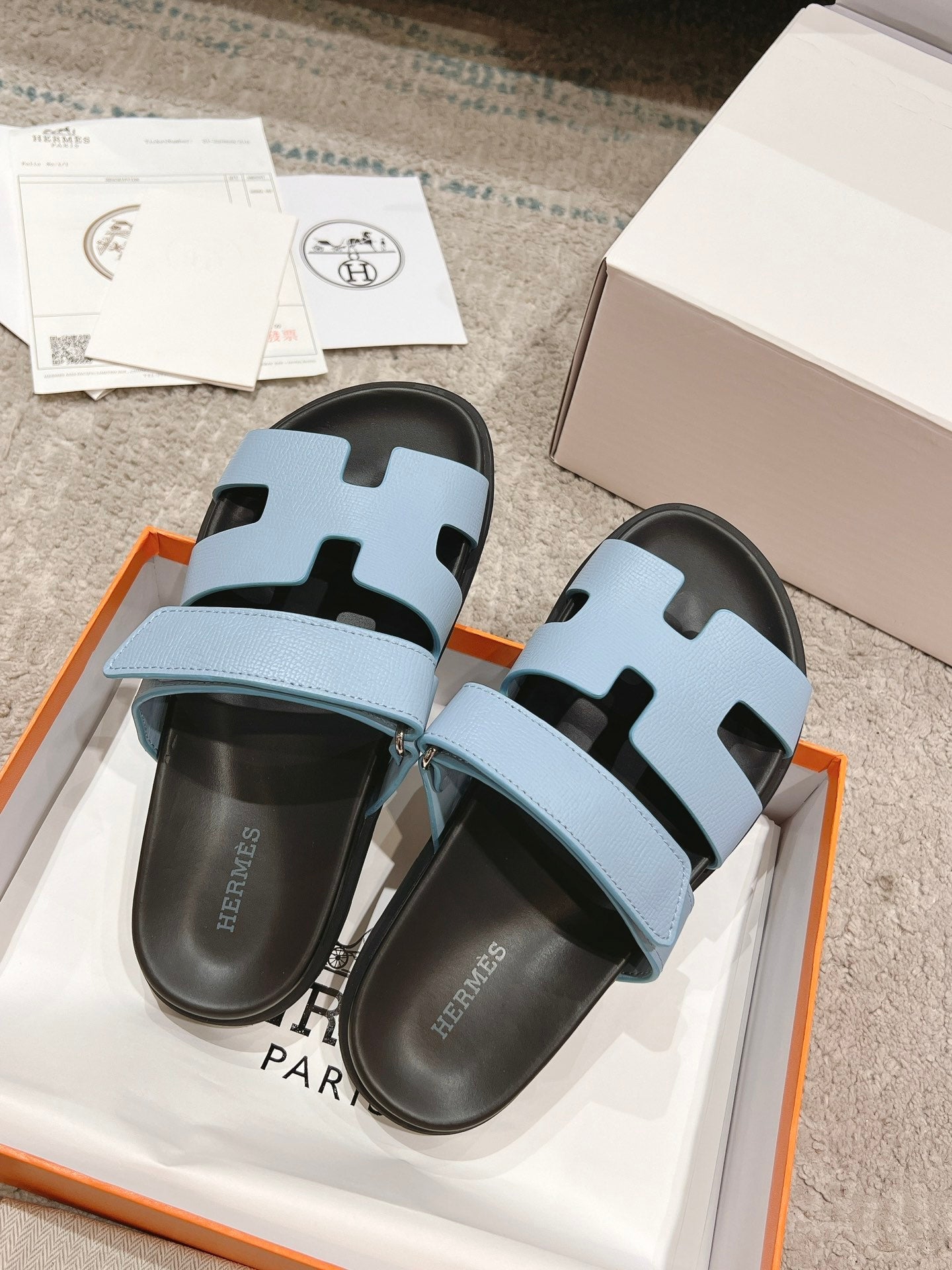 Hermès Chypre Suede Unisex Slides