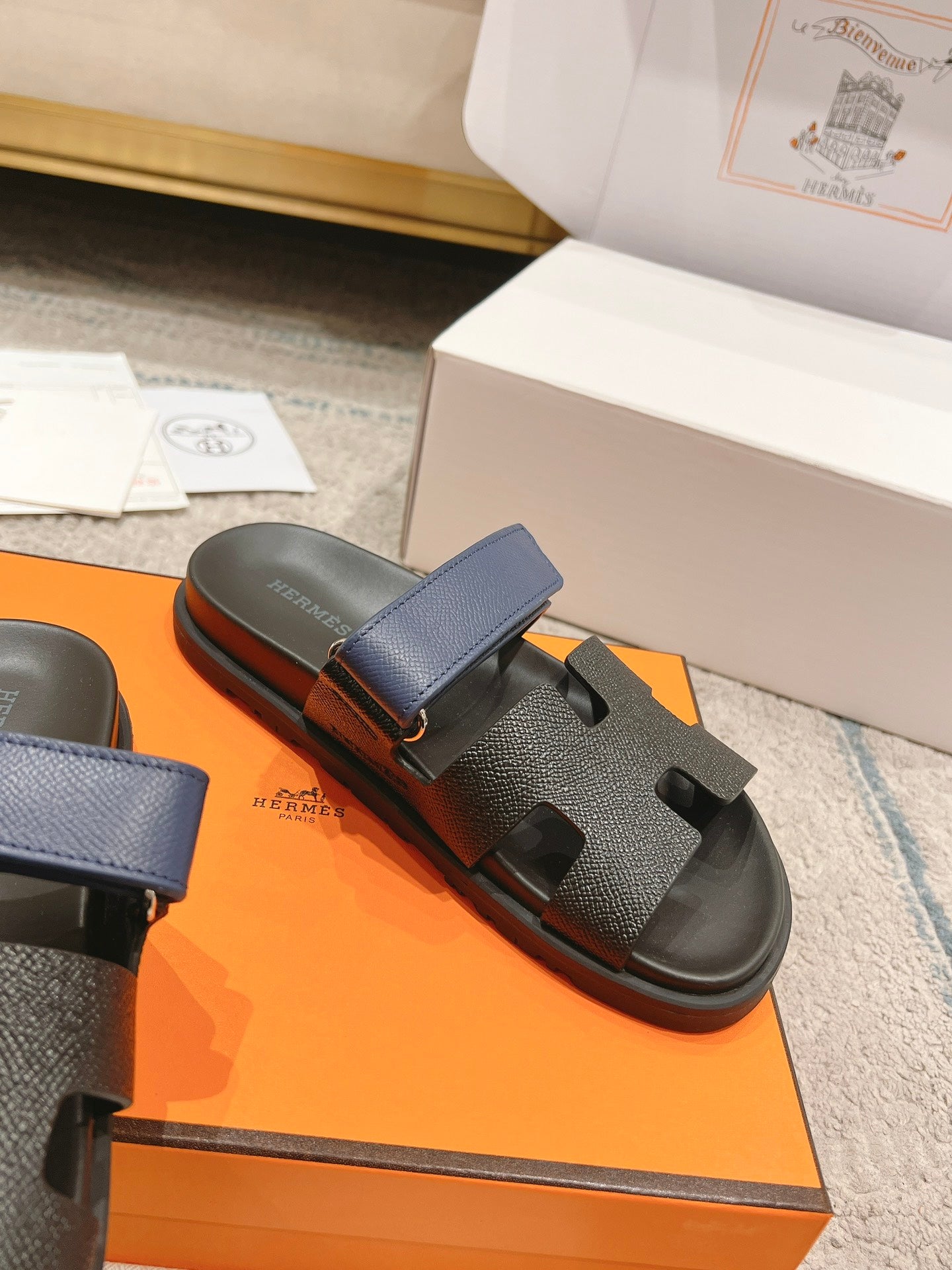 Hermès Chypre Suede Unisex Slides