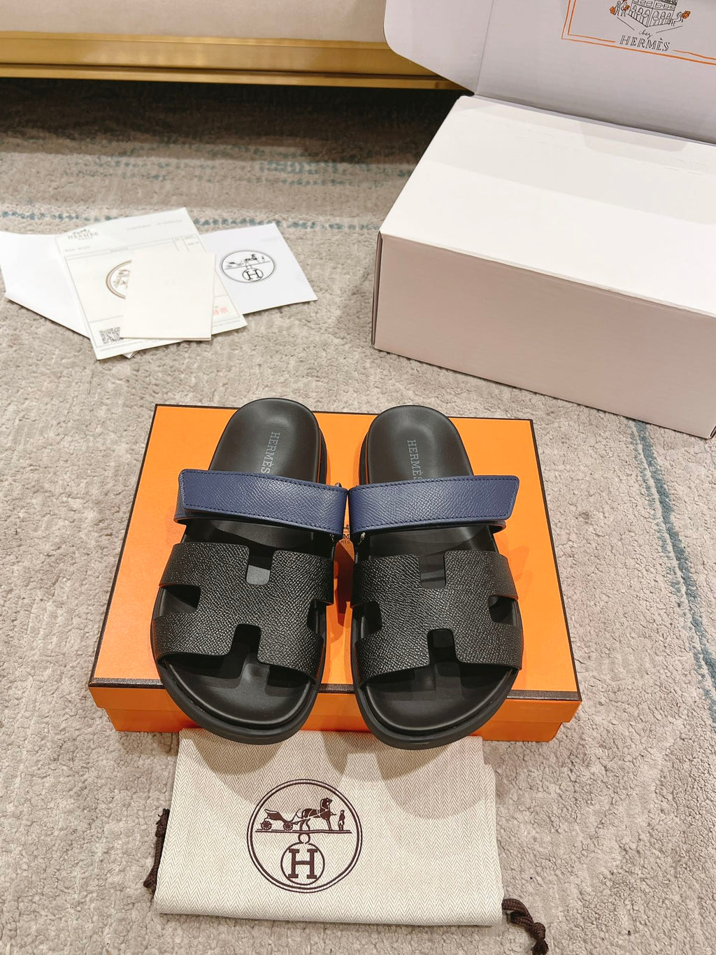 Hermès Chypre Suede Unisex Slides