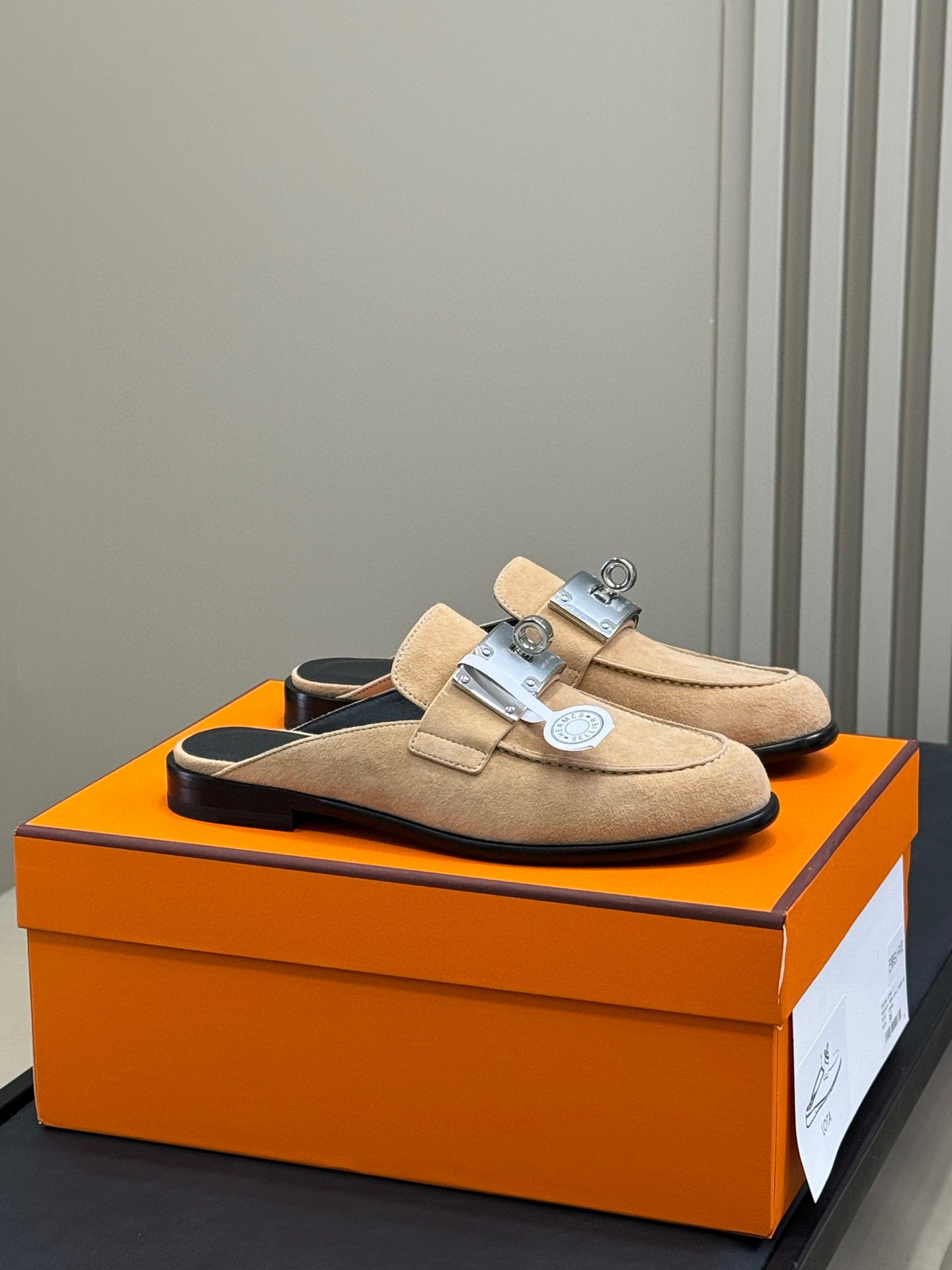 Hermes Kelly Wide Buckle Mules – 2025 Collection