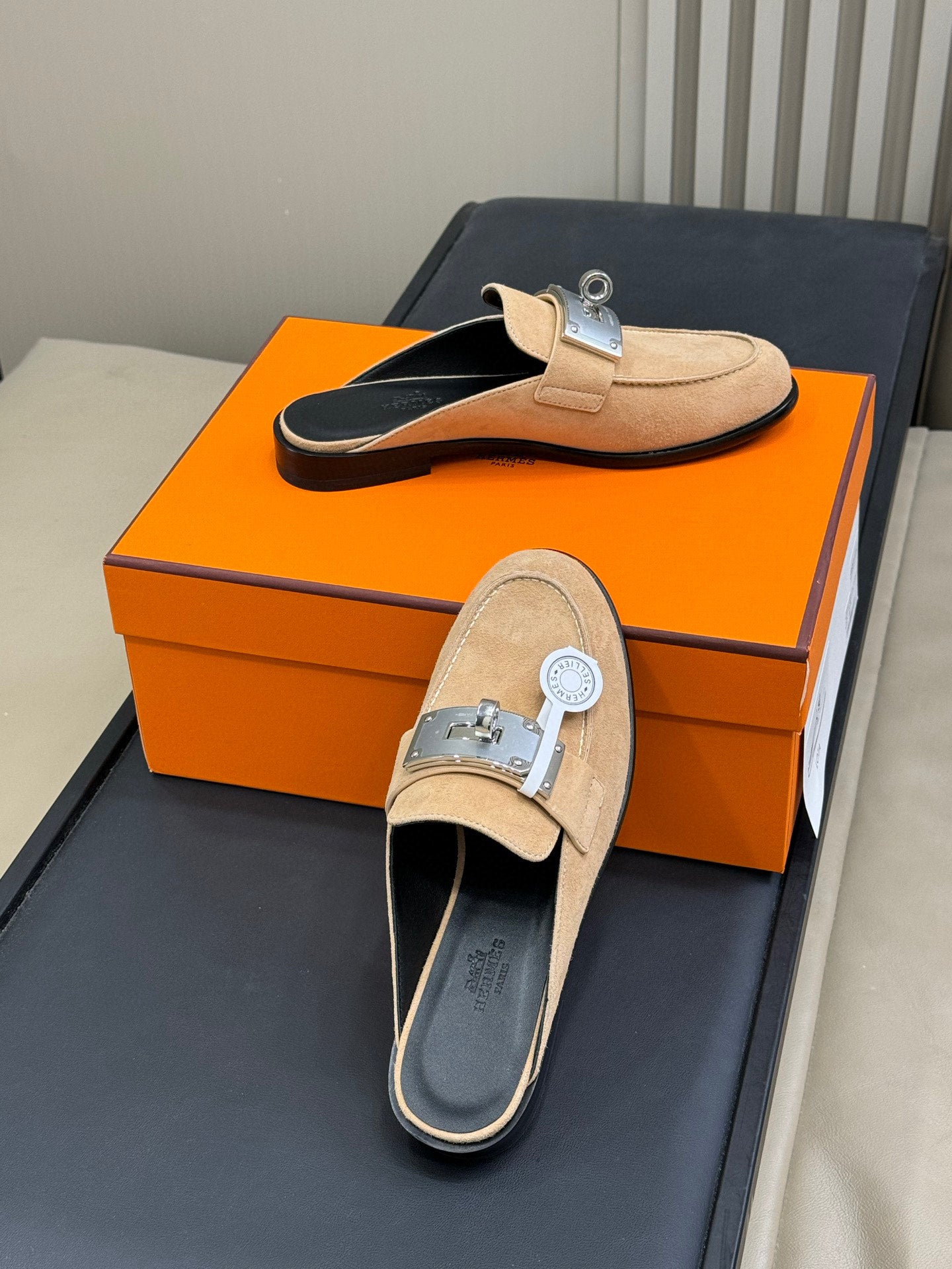 Hermes Kelly Wide Buckle Mules – 2025 Collection