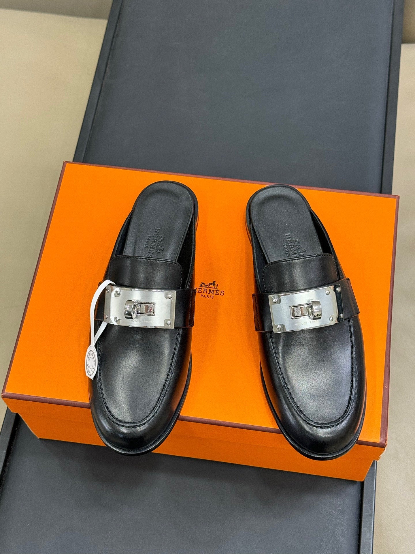 Hermes Kelly Wide Buckle Mules – 2025 Collection