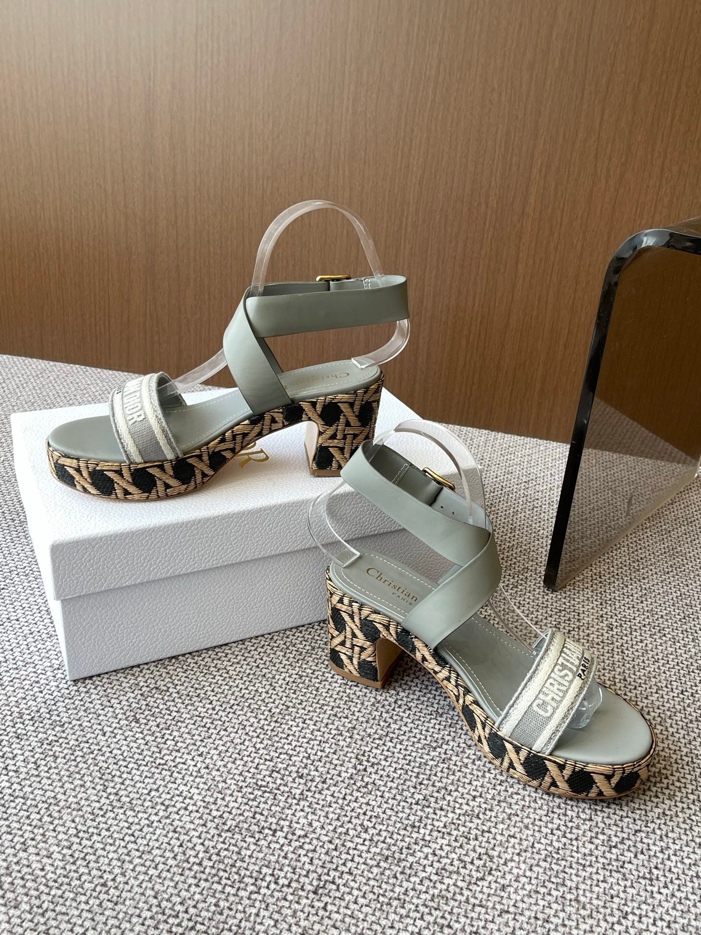 Dior Riviera Dway Wedge Sandals – Spring/Summer 2025 Collection
