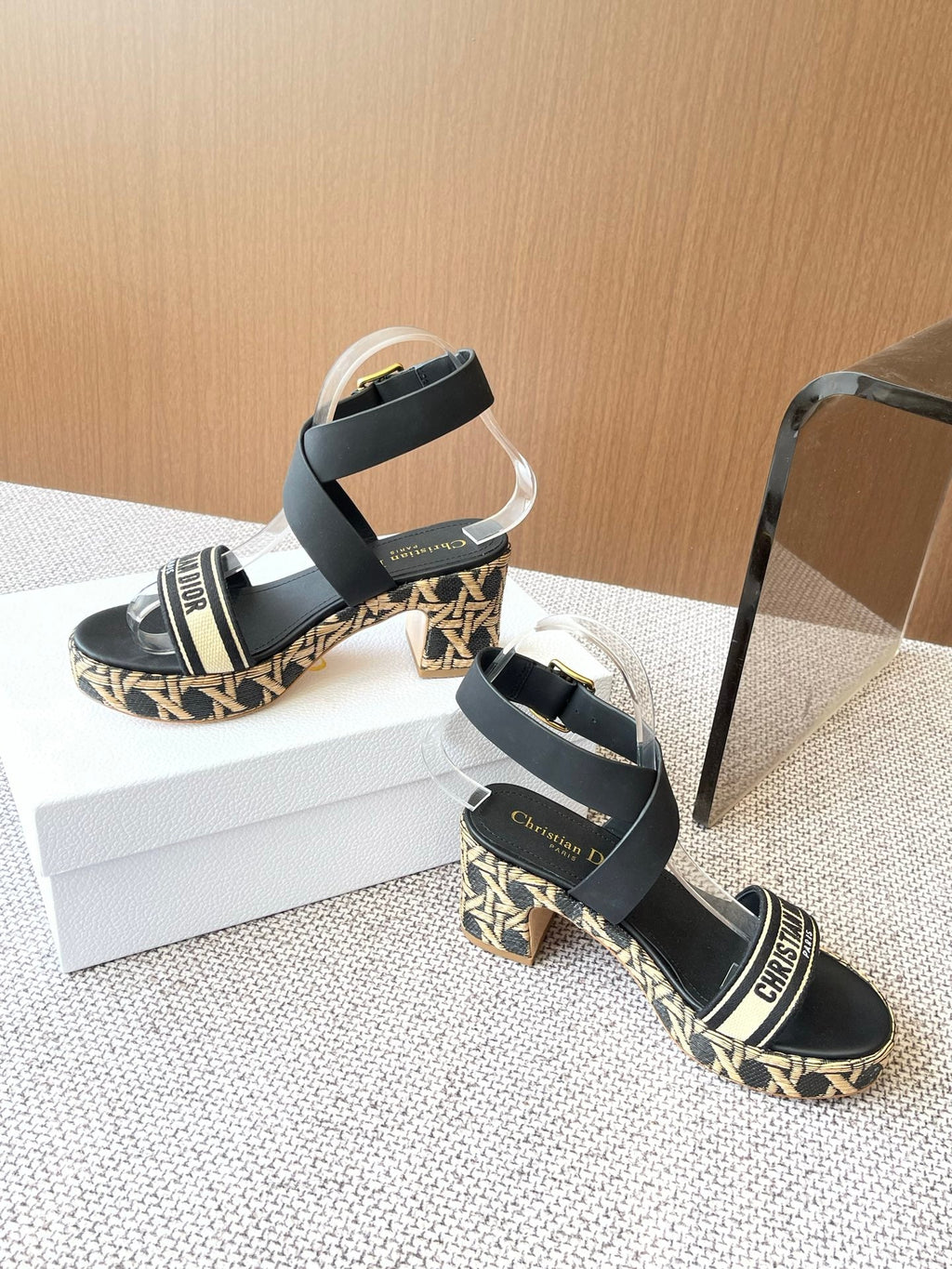 Dior Riviera Dway Wedge Sandals – Spring/Summer 2025 Collection