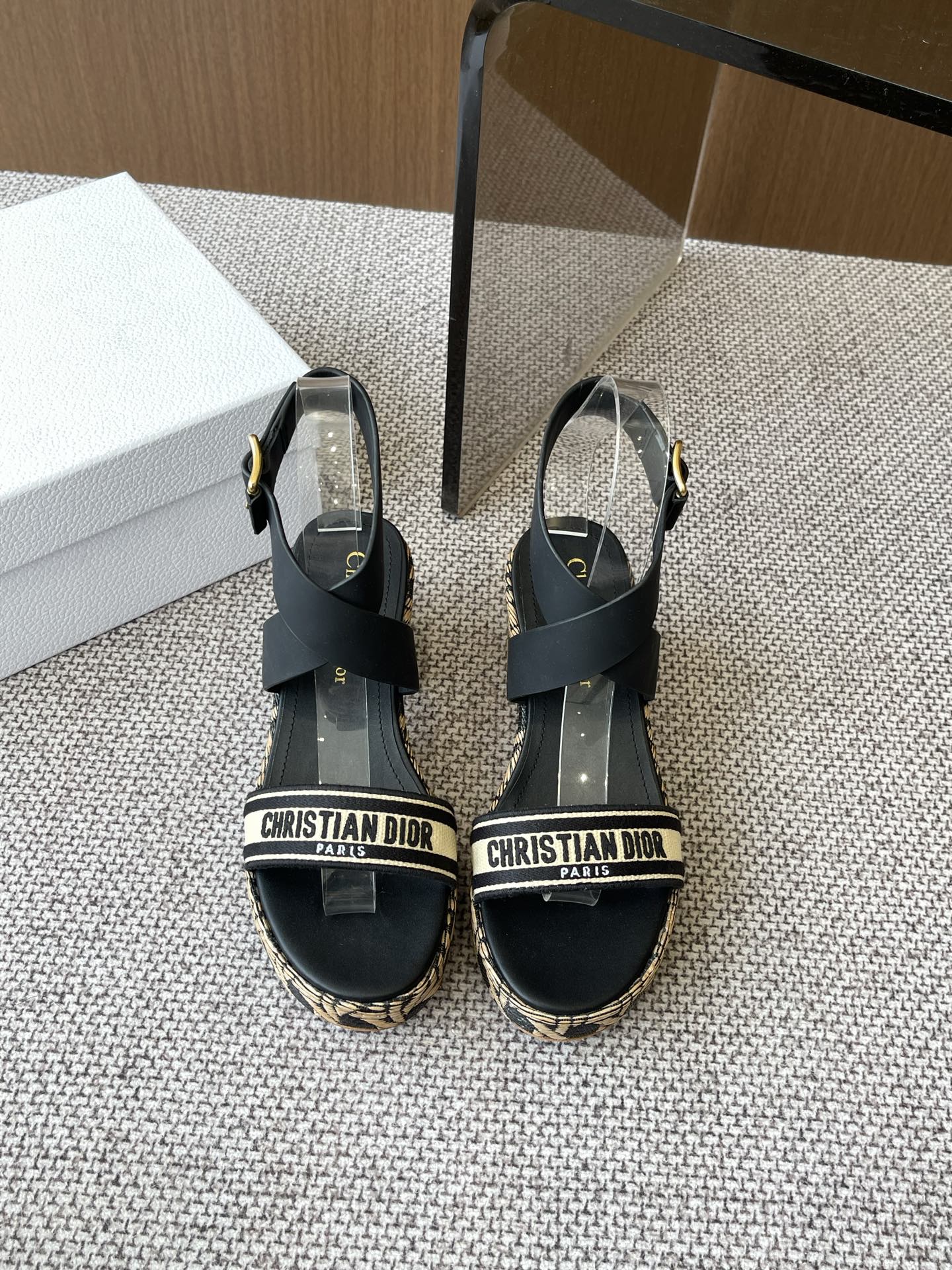 Dior Riviera Dway Wedge Sandals – Spring/Summer 2025 Collection