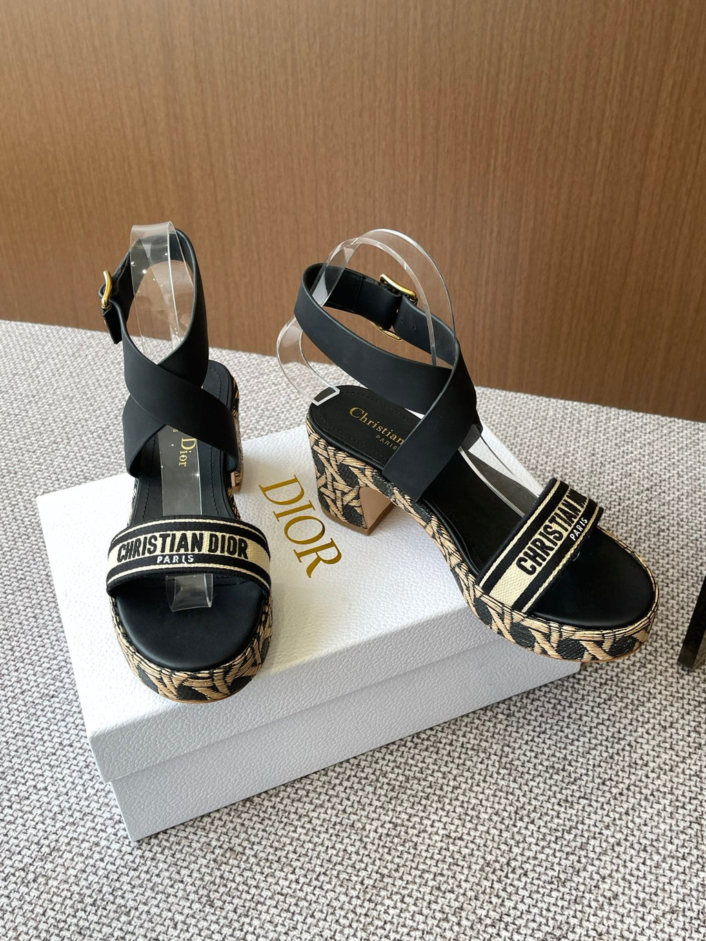 Dior Riviera Dway Wedge Sandals – Spring/Summer 2025 Collection