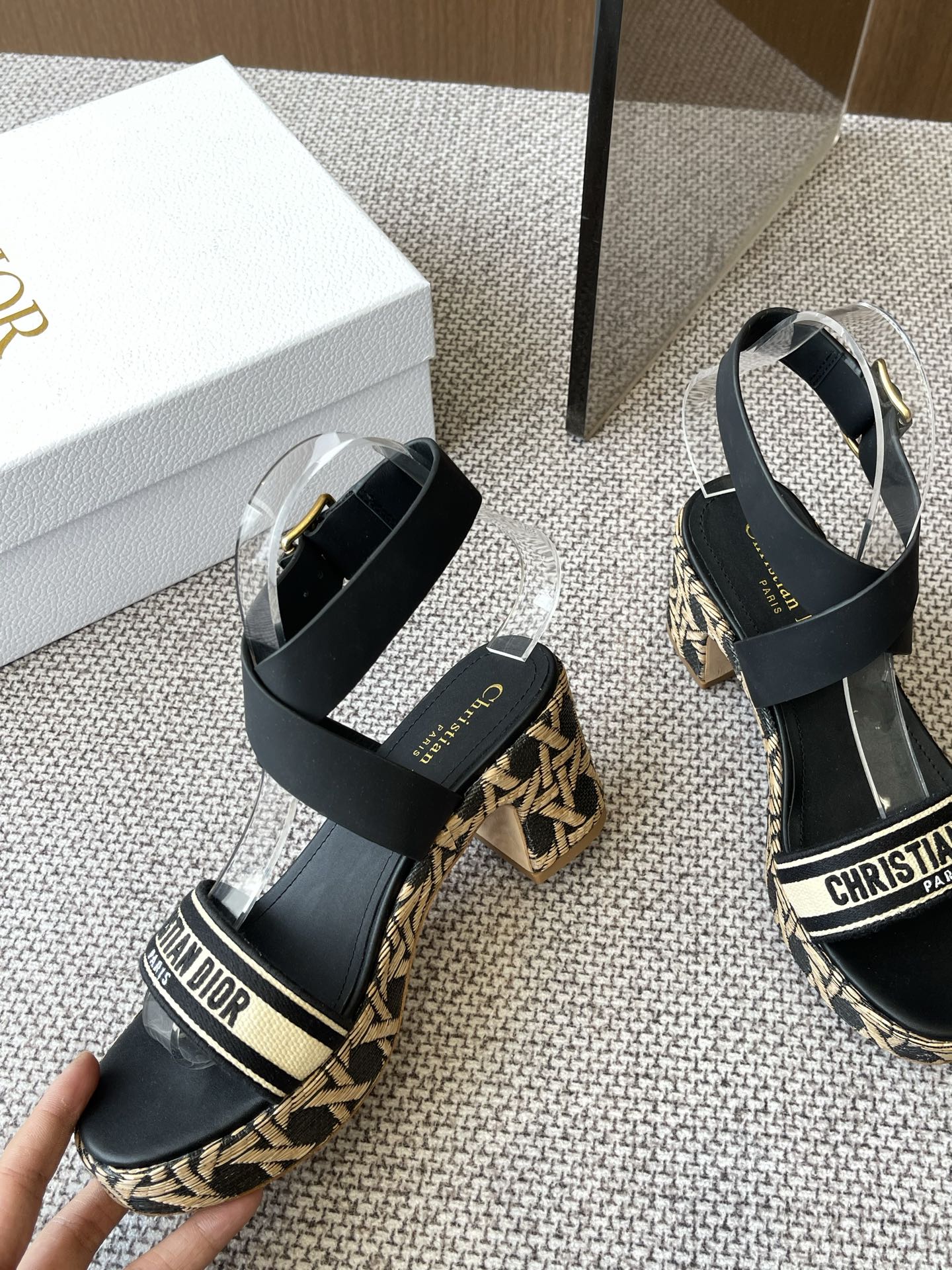 Dior Riviera Dway Wedge Sandals – Spring/Summer 2025 Collection