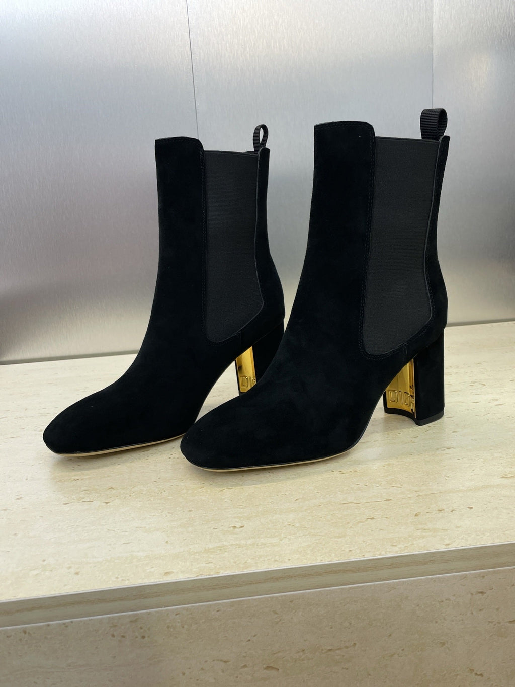 Dior D-Art Chunky Heel Chelsea Ankle Boots – 2025FW