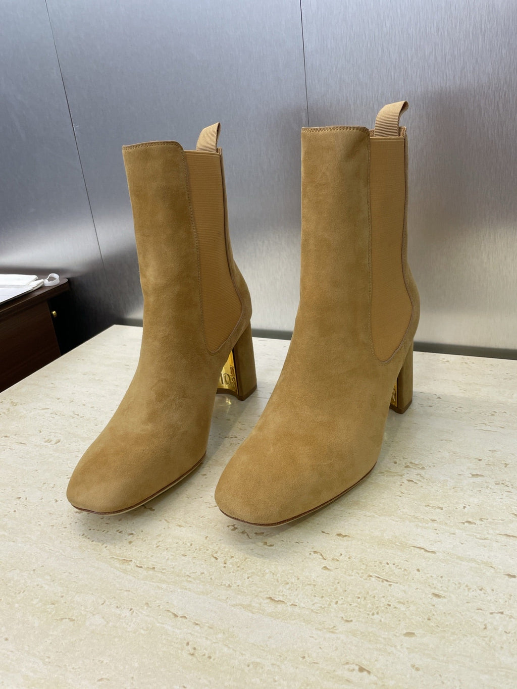 Dior D-Art Chunky Heel Chelsea Ankle Boots – 2025FW