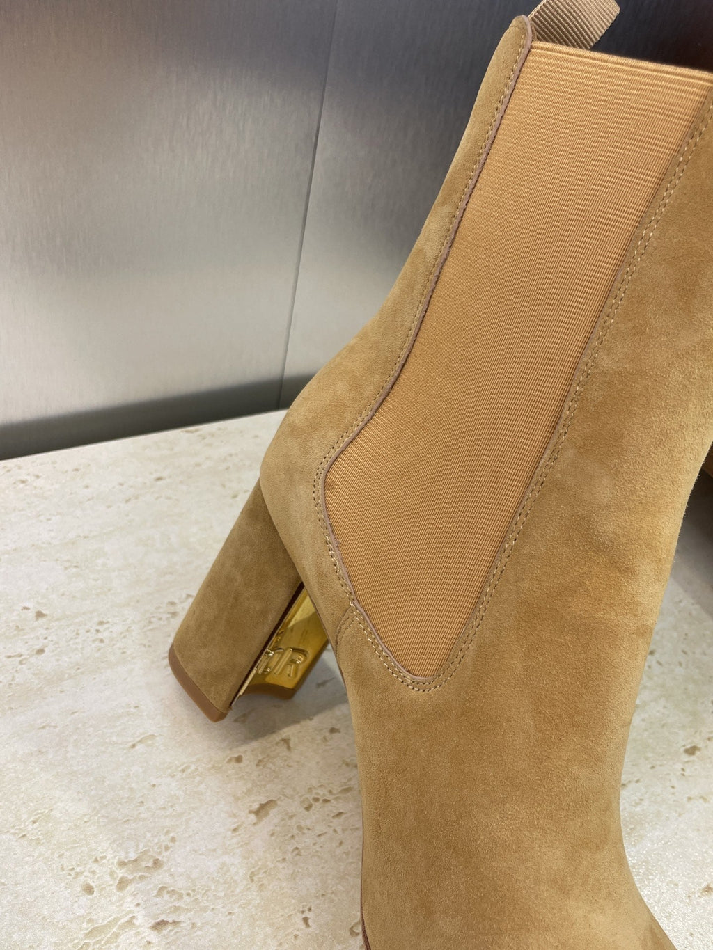 Dior D-Art Chunky Heel Chelsea Ankle Boots – 2025FW