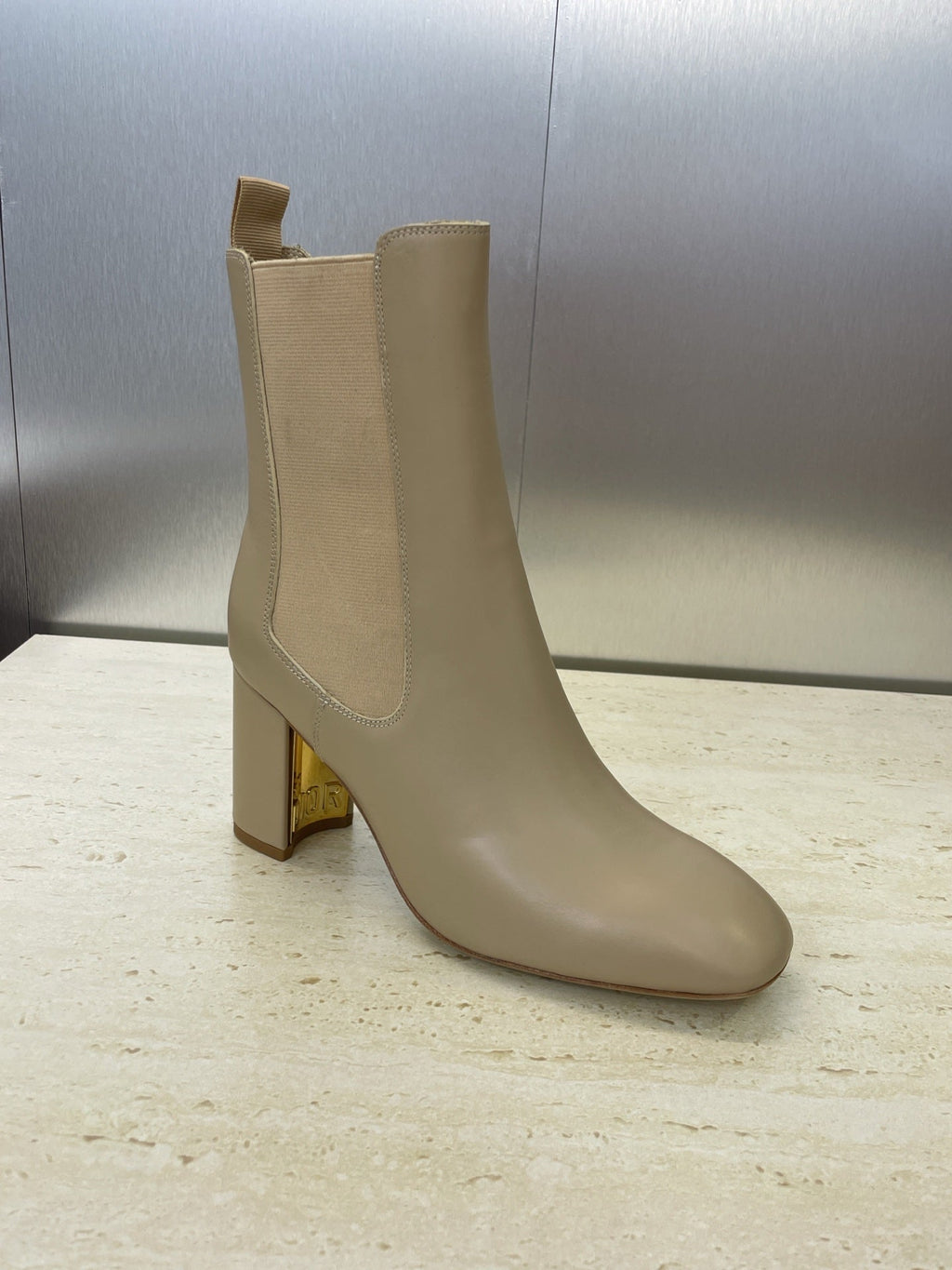 Dior D-Art Chunky Heel Chelsea Ankle Boots – 2025FW