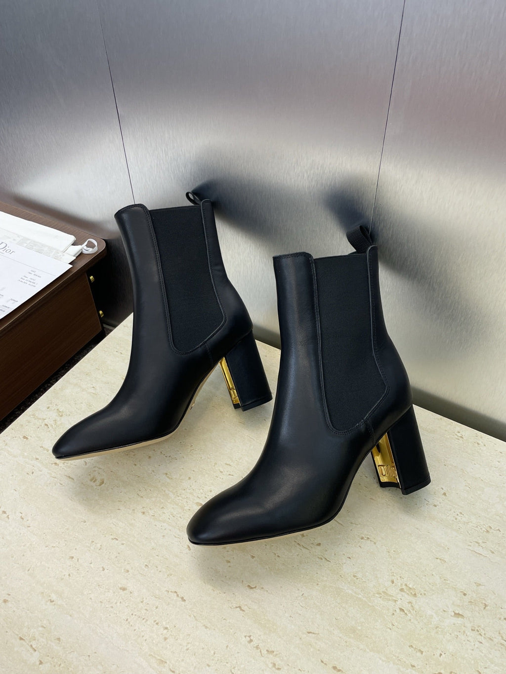 Dior D-Art Chunky Heel Chelsea Ankle Boots – 2025FW