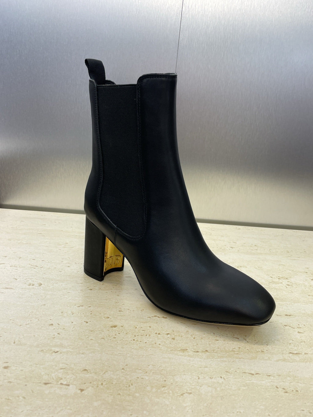 Dior D-Art Chunky Heel Chelsea Ankle Boots – 2025FW