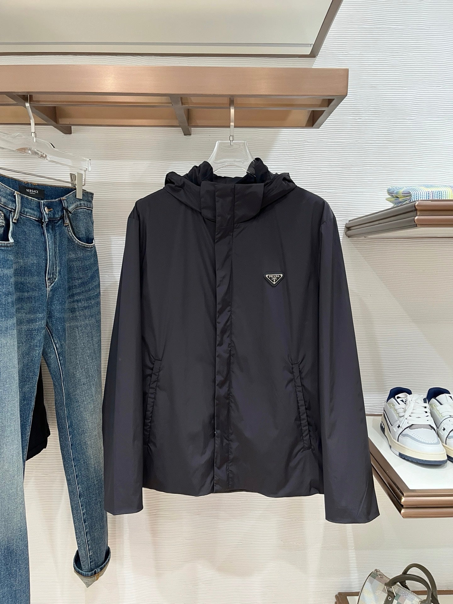 Prada Men's Detachable Hooded Re-Nylon Jacket – SS25