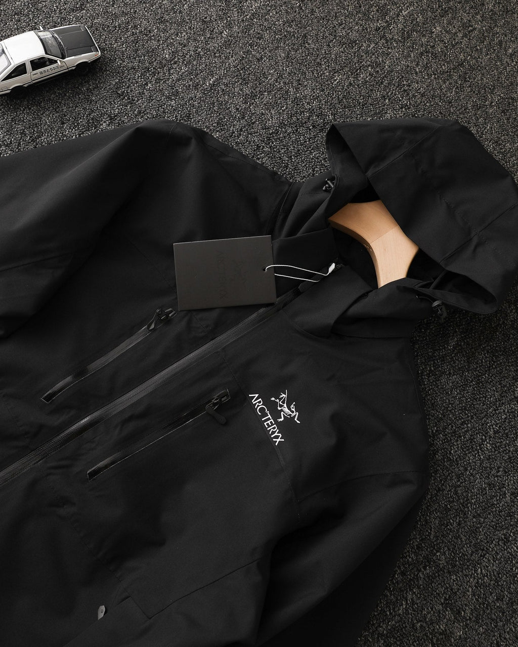 Arc'teryx 3-in-1 Detachable Windbreaker Jacket – 24FW