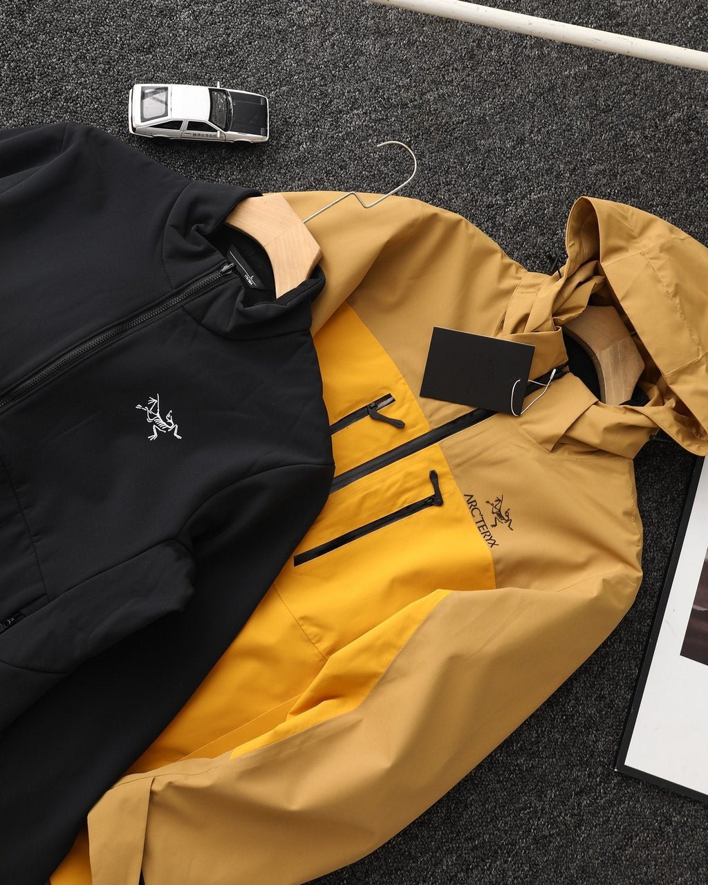 Arc'teryx 3-in-1 Detachable Windbreaker Jacket – 24FW