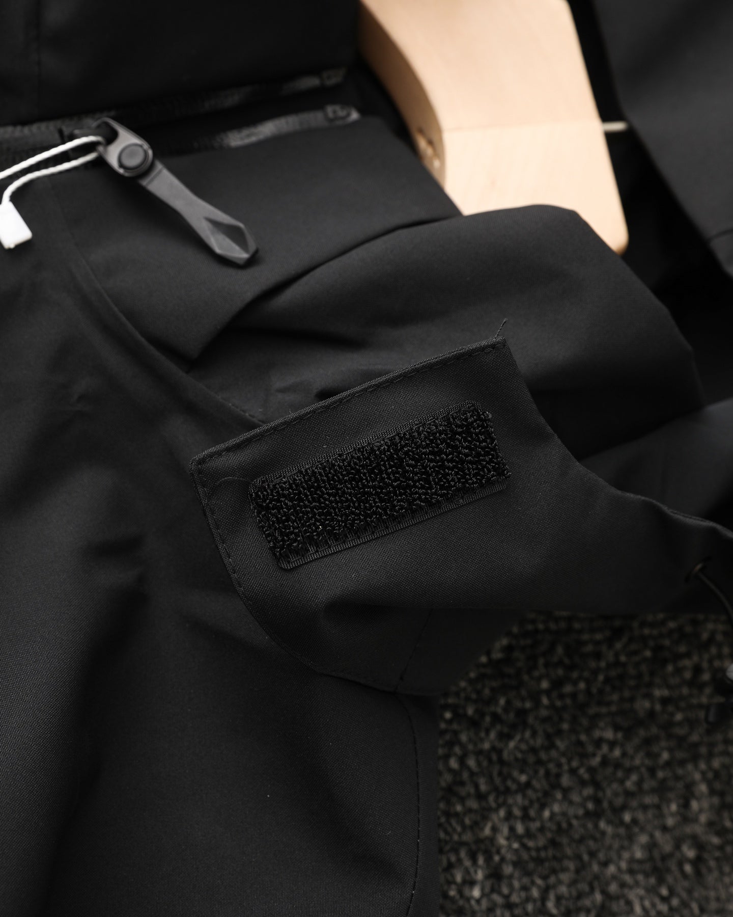 Arc'teryx 3-in-1 Detachable Windbreaker Jacket – 24FW