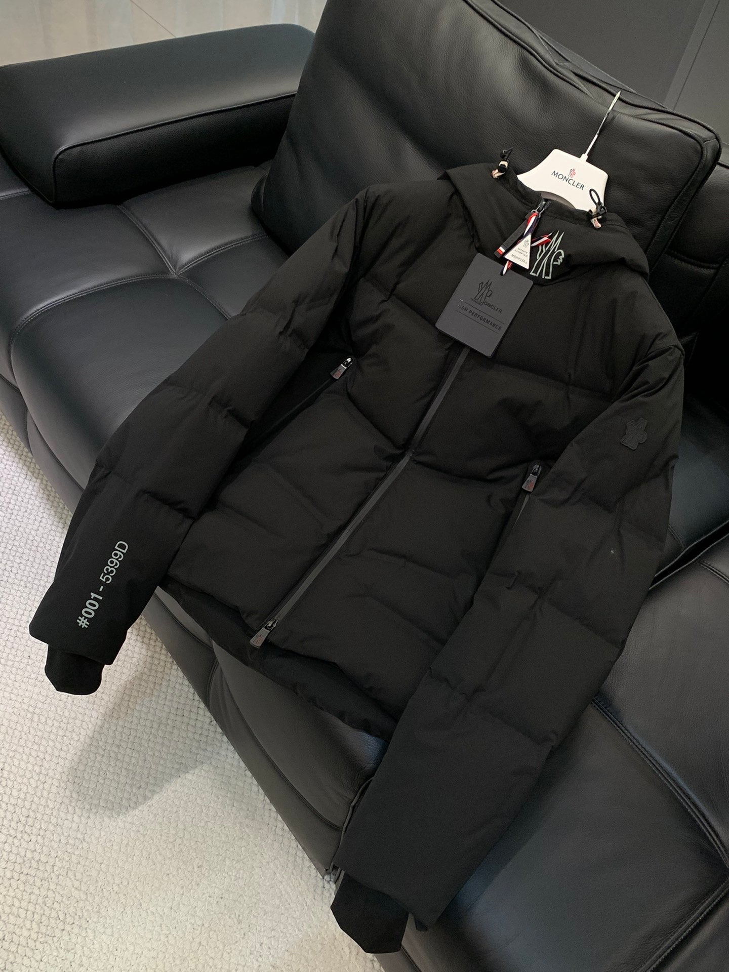 Moncler Casual Hooded Down Jacket – 2025FW