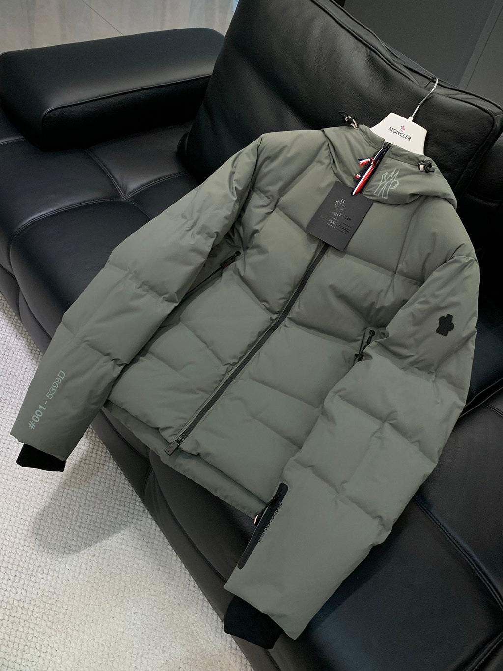 Moncler Casual Hooded Down Jacket – 2025FW